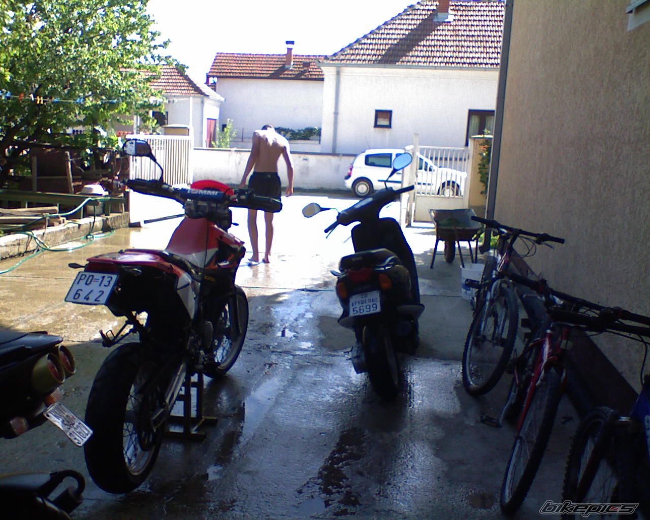 Photo 1742441