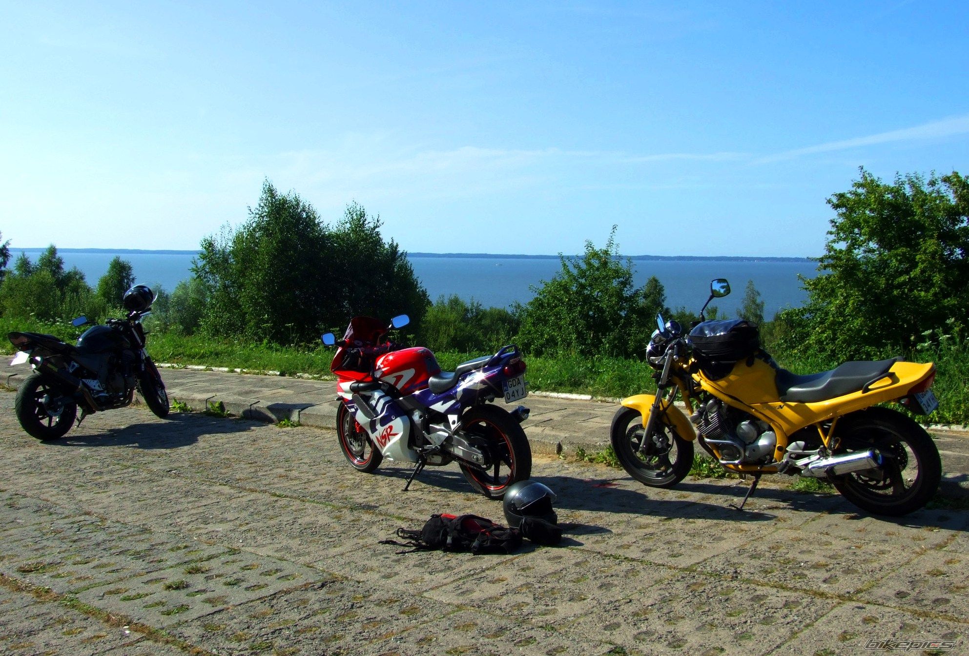 Photo 1742741