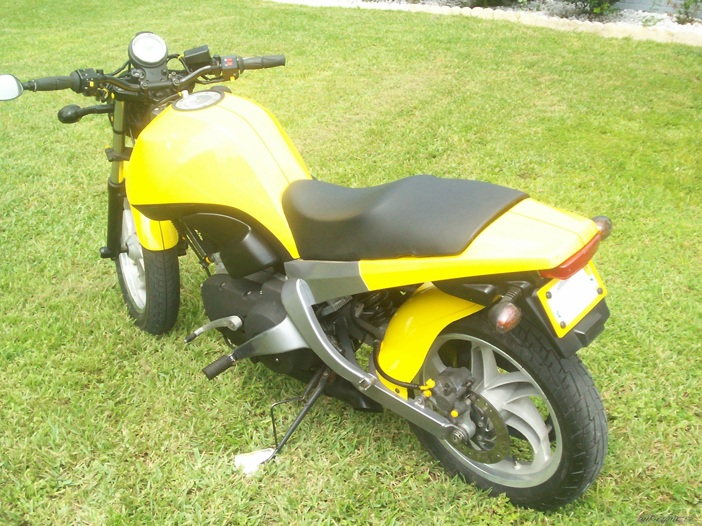 Photo 1742749