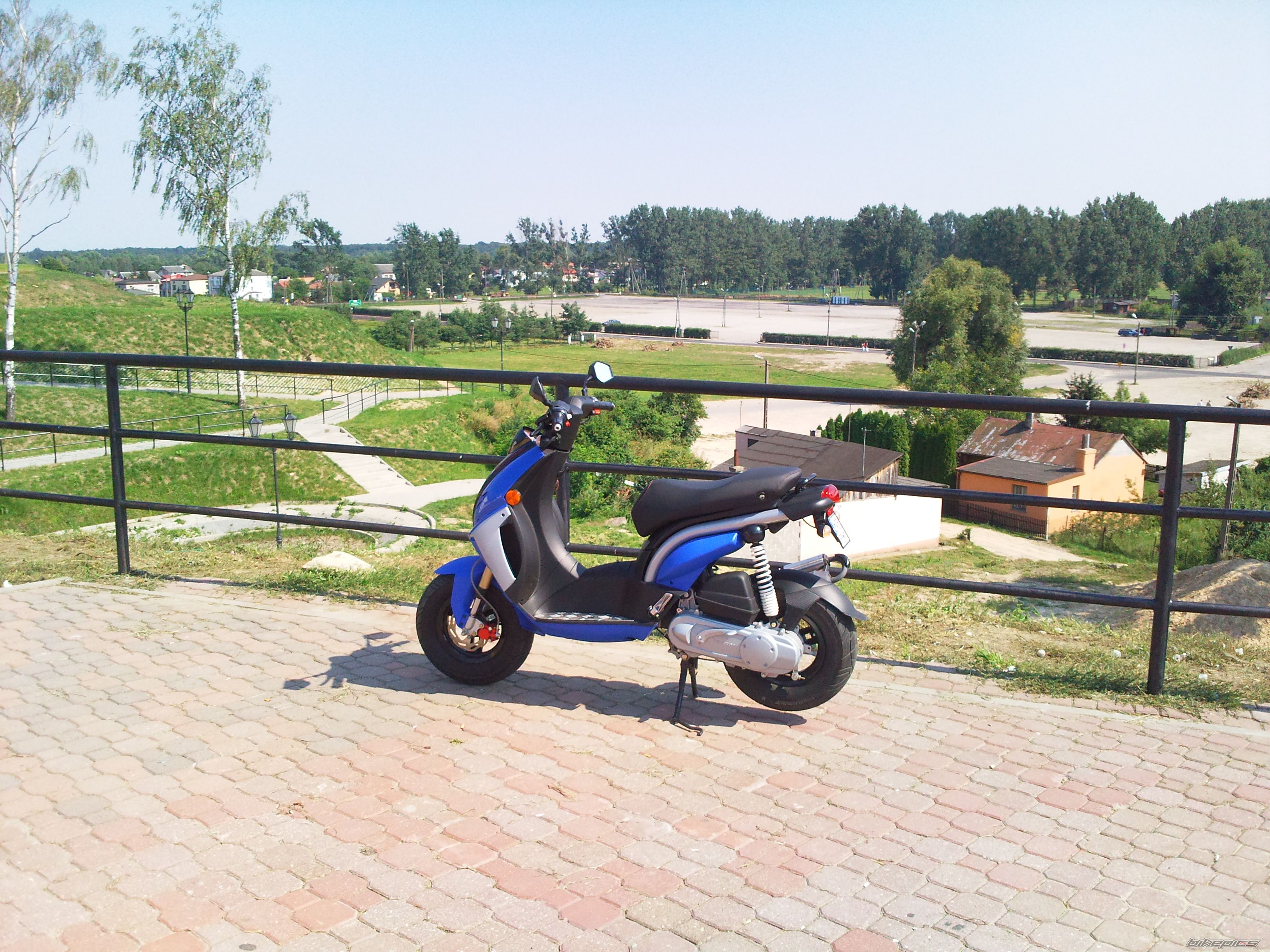 Bike Photo 1743546