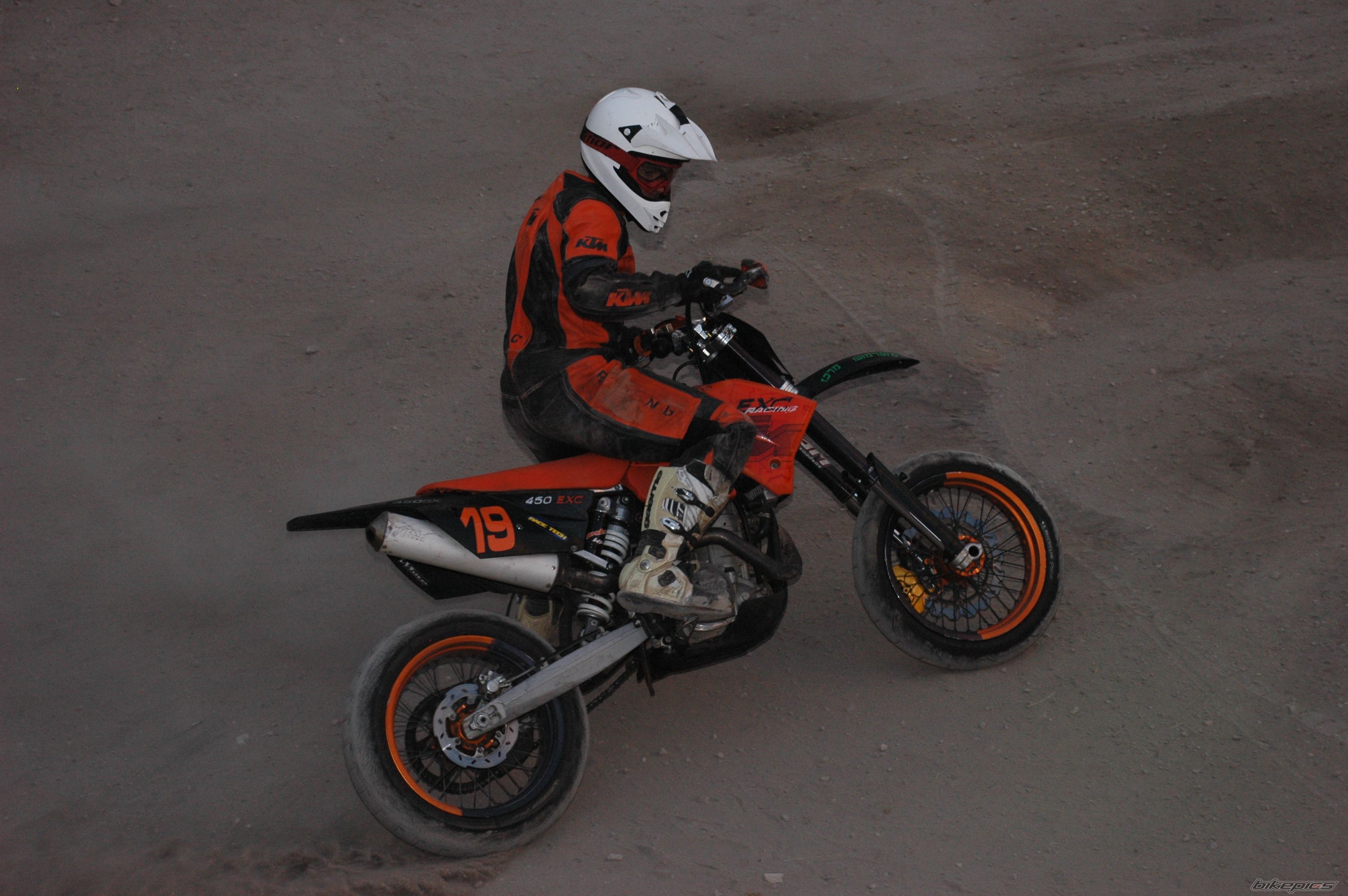 Photo 1743848