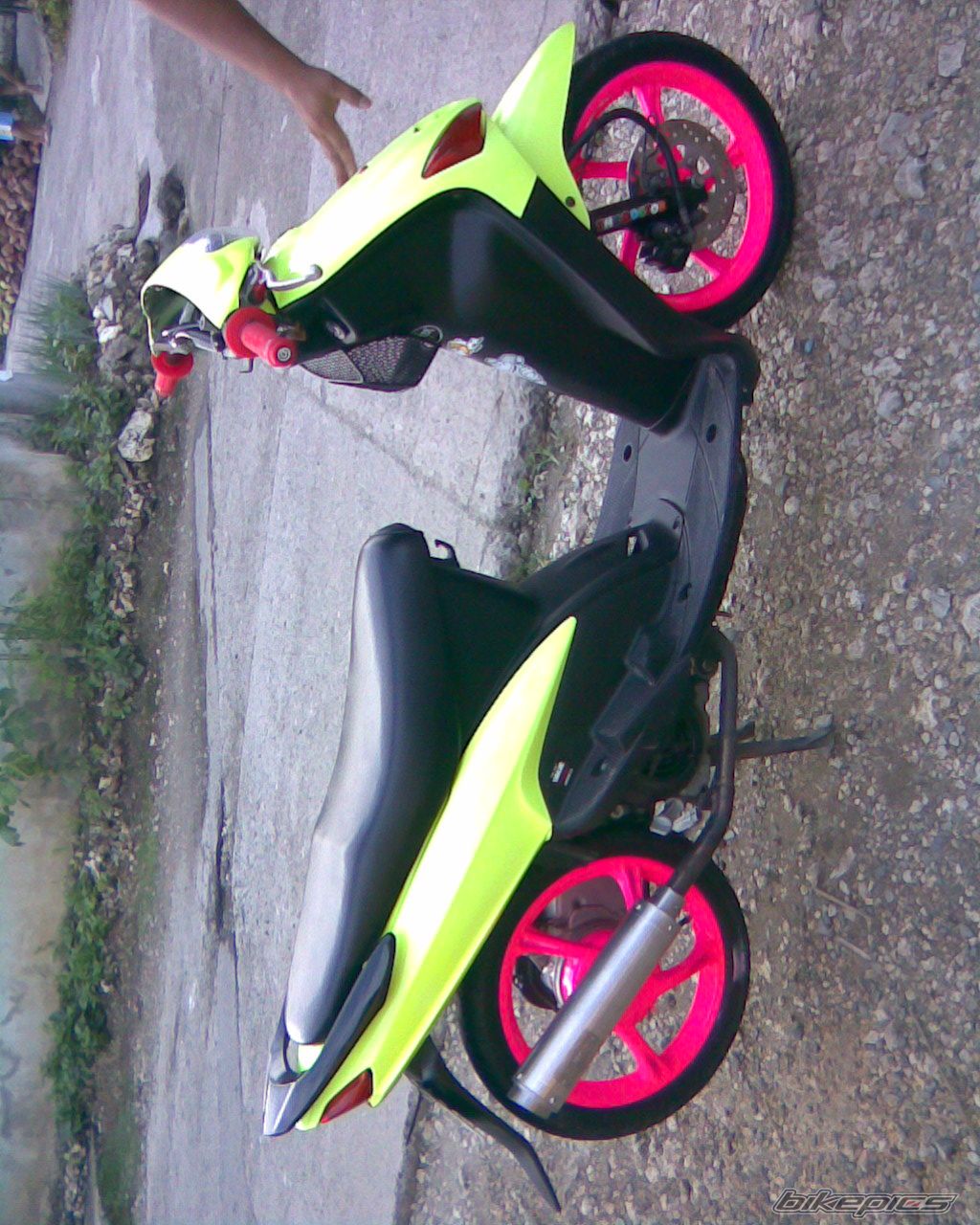 Photo 1743935