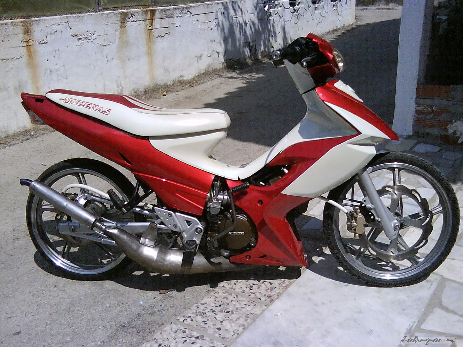 Bike Photo 1744353