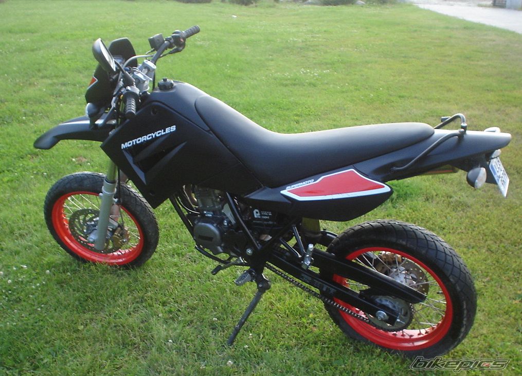 Photo 1744669