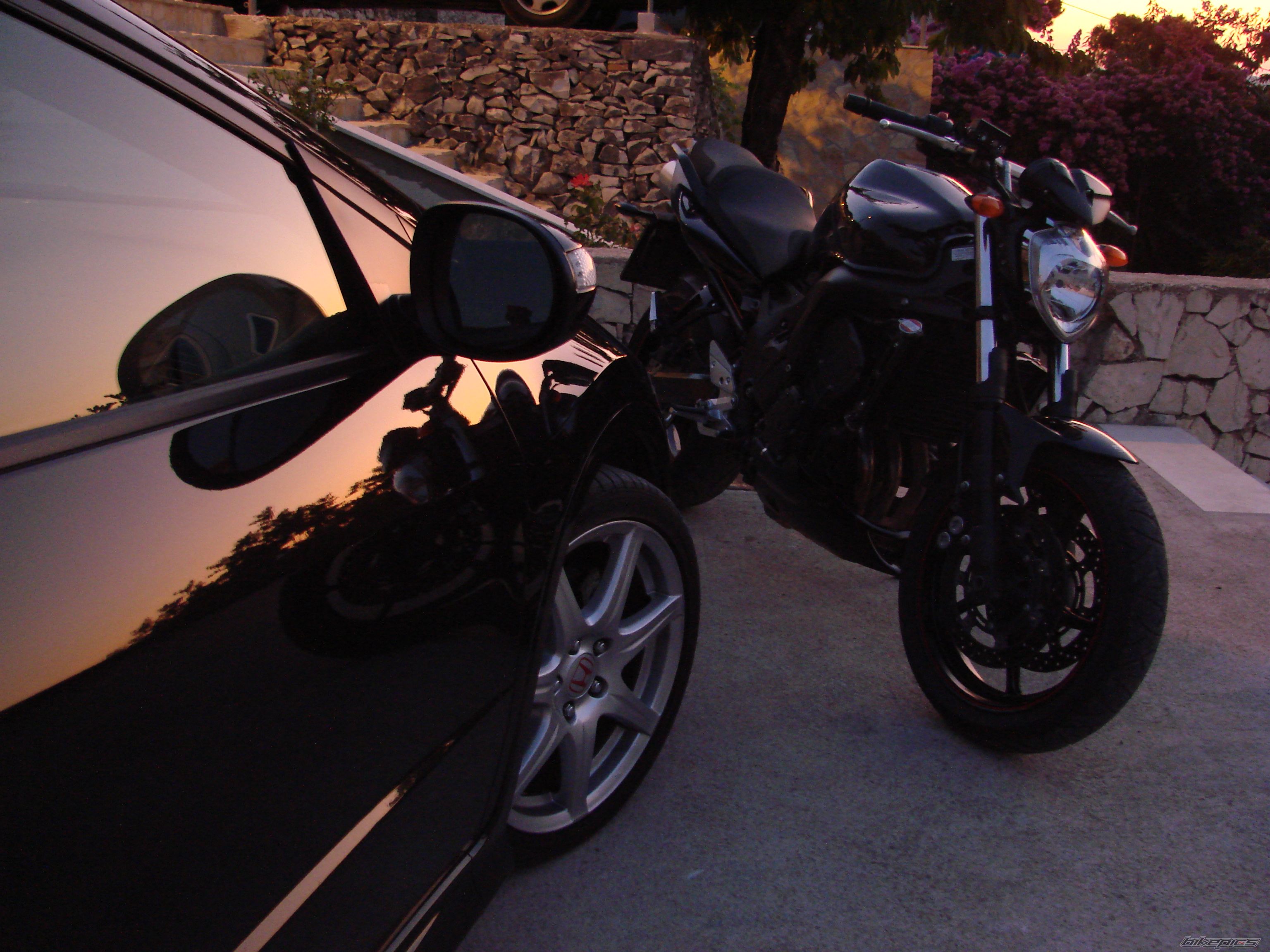 Photo 1744687