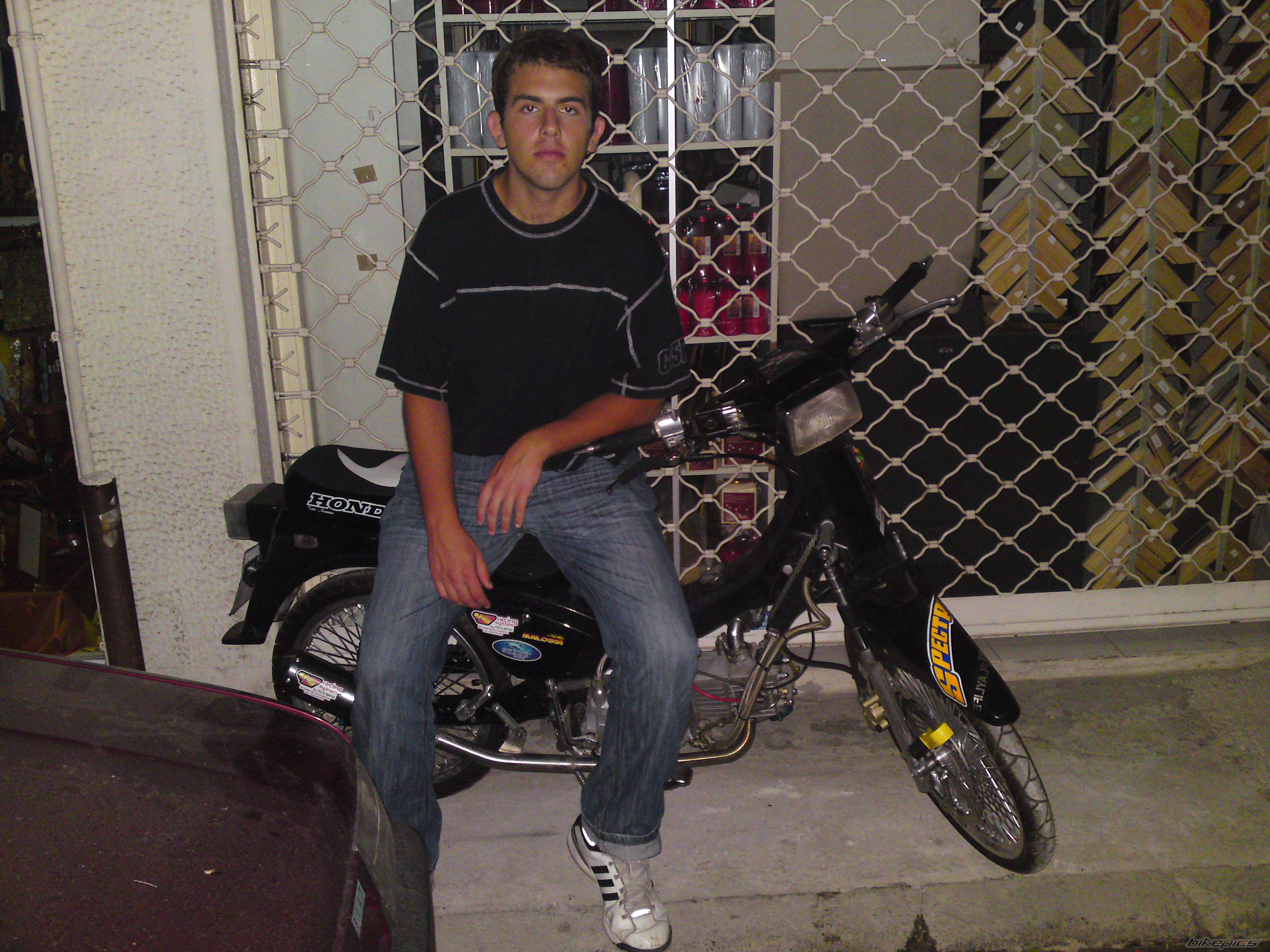 Photo 1744712