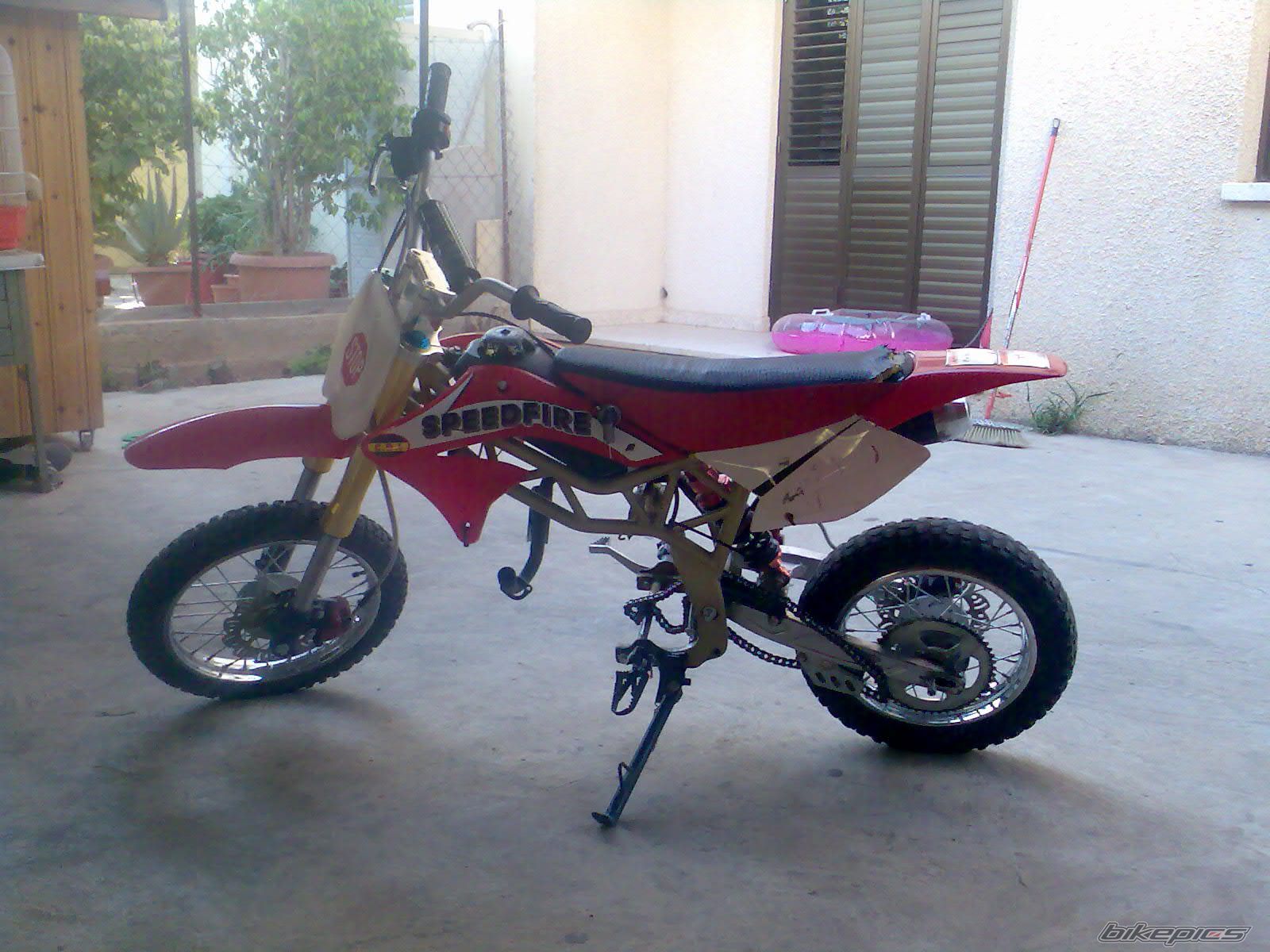 Photo 1744721