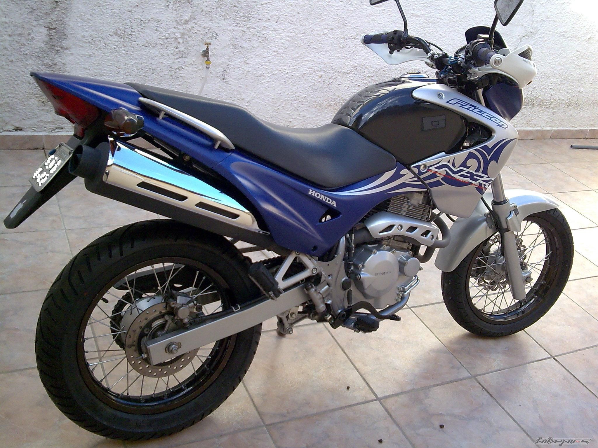 Photo 1745893