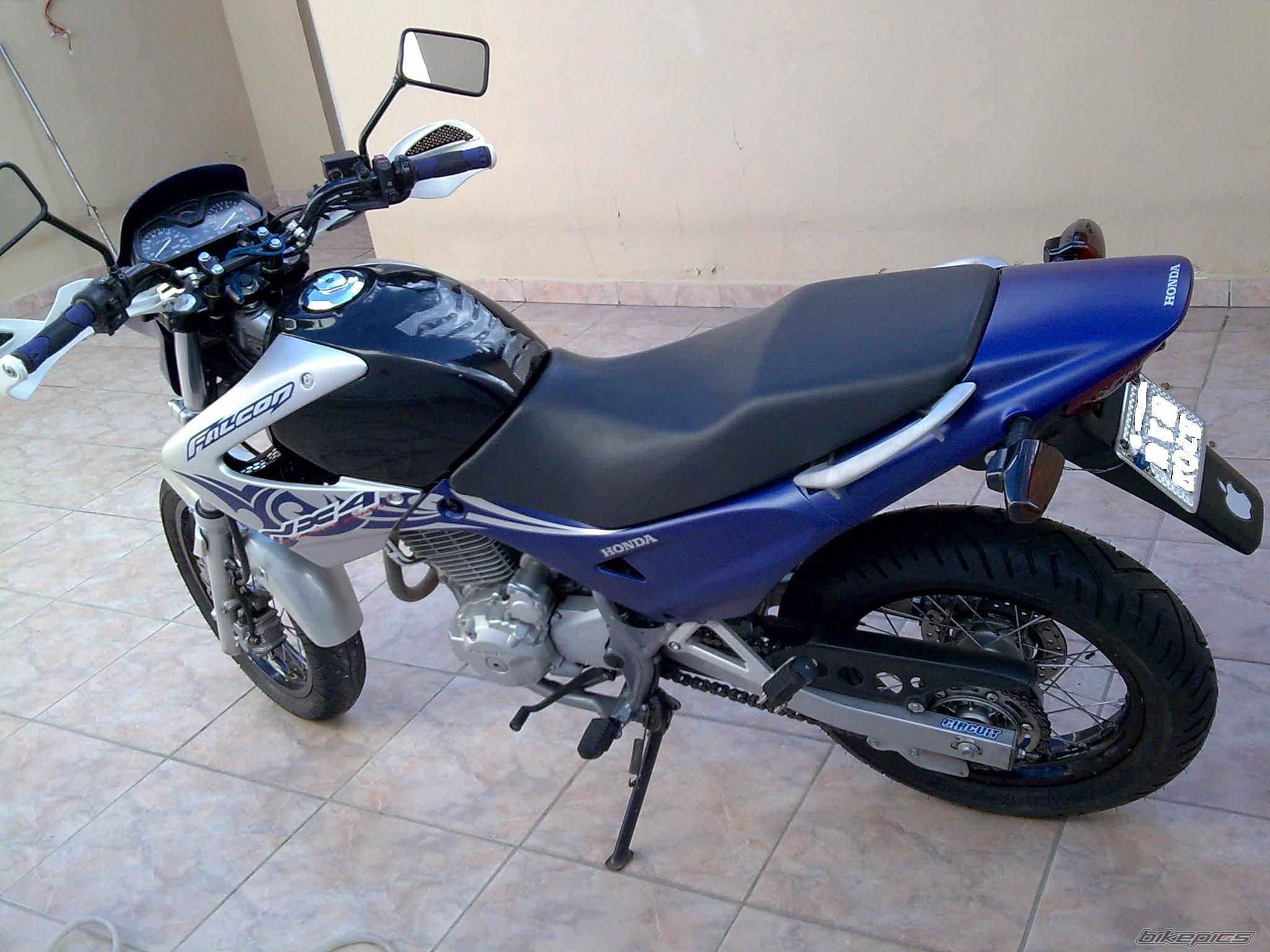 Photo 1745894