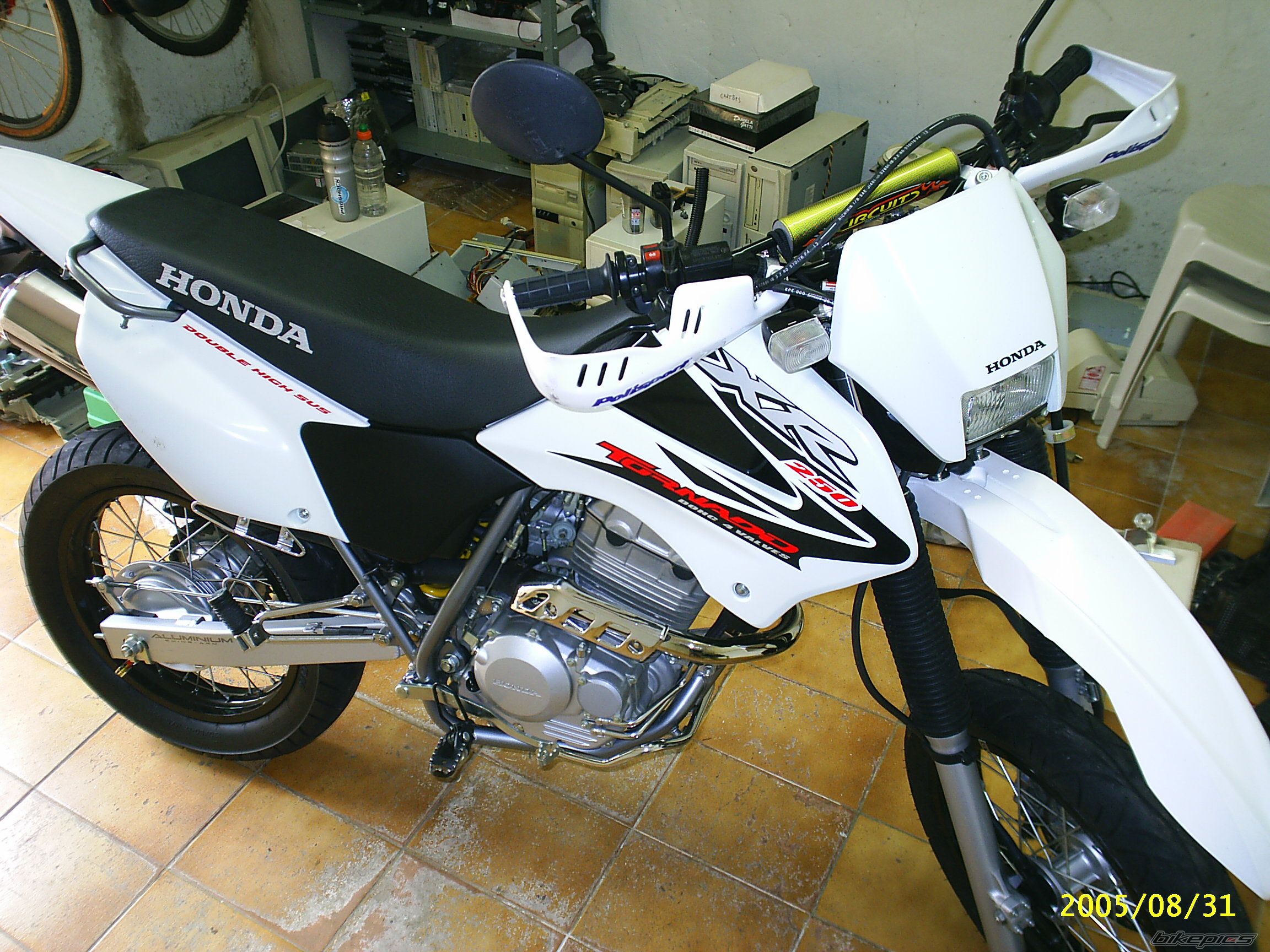 Bike Photo 1745902
