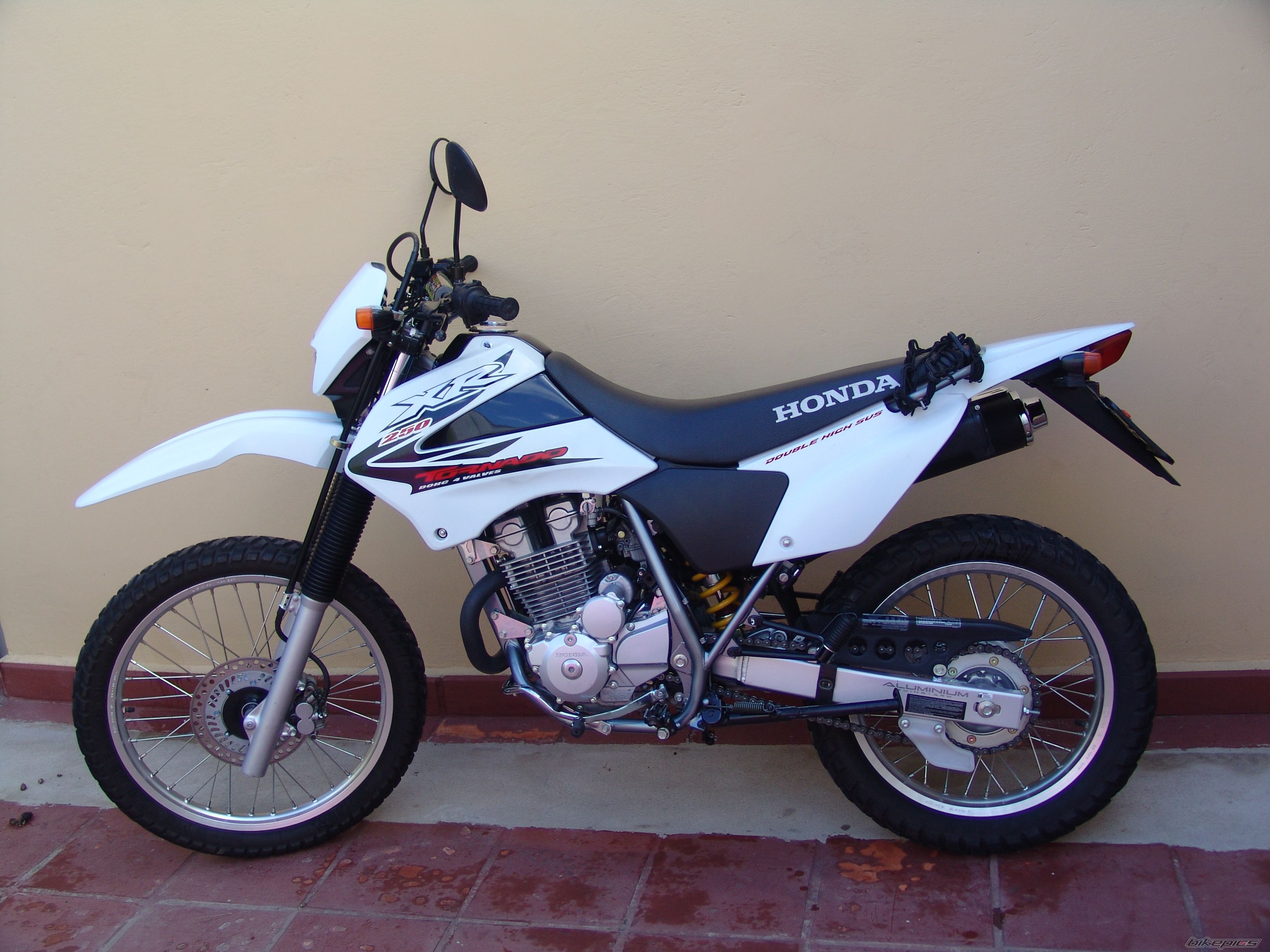 Bike Photo 1745914