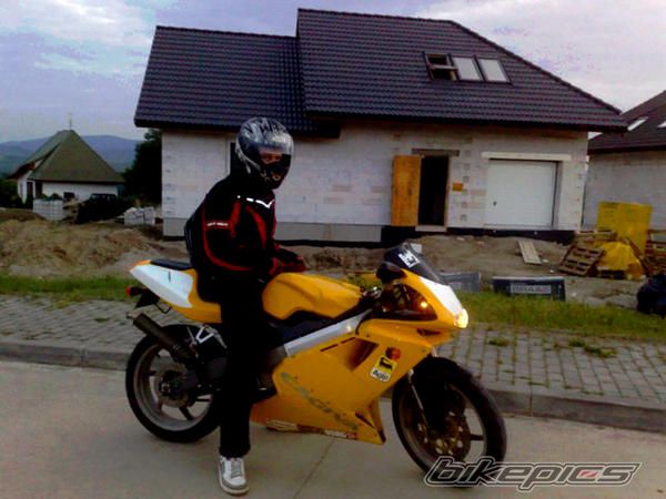 Photo 1745970