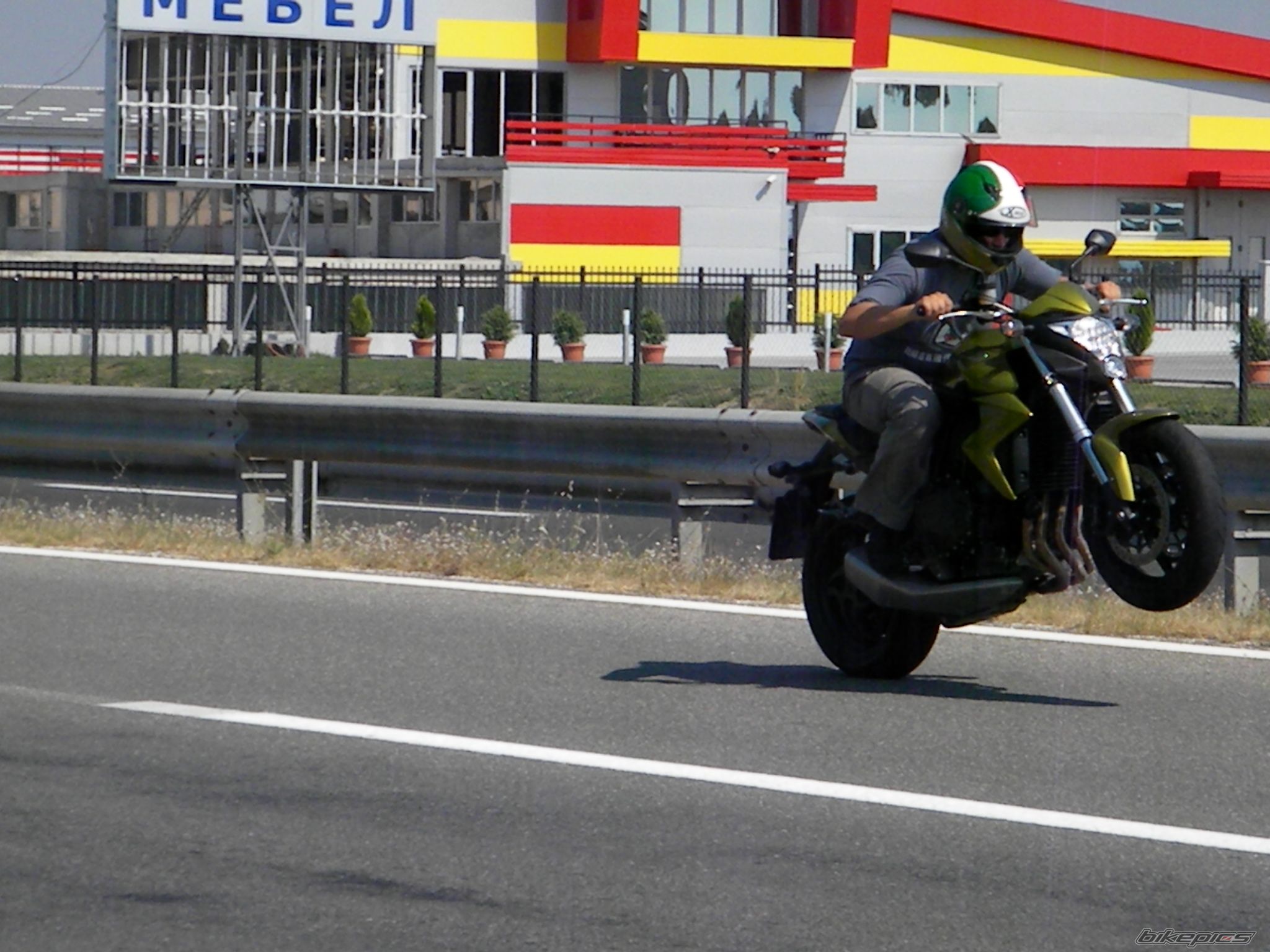 Bike Photo 1747682