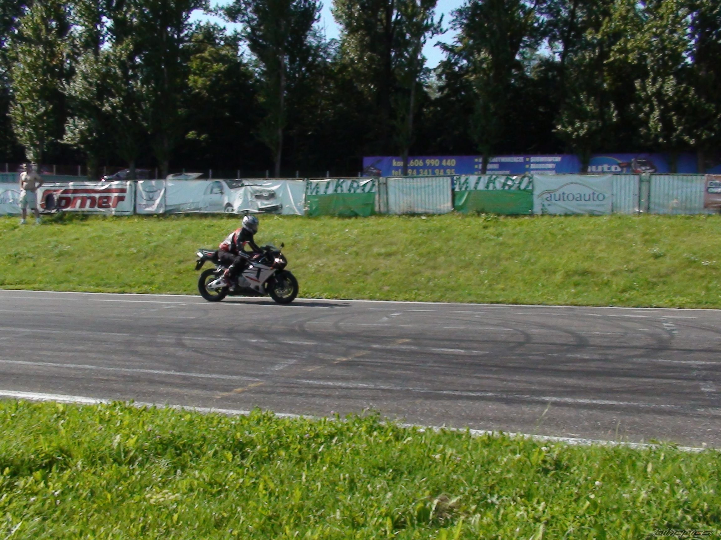 Photo 1748701
