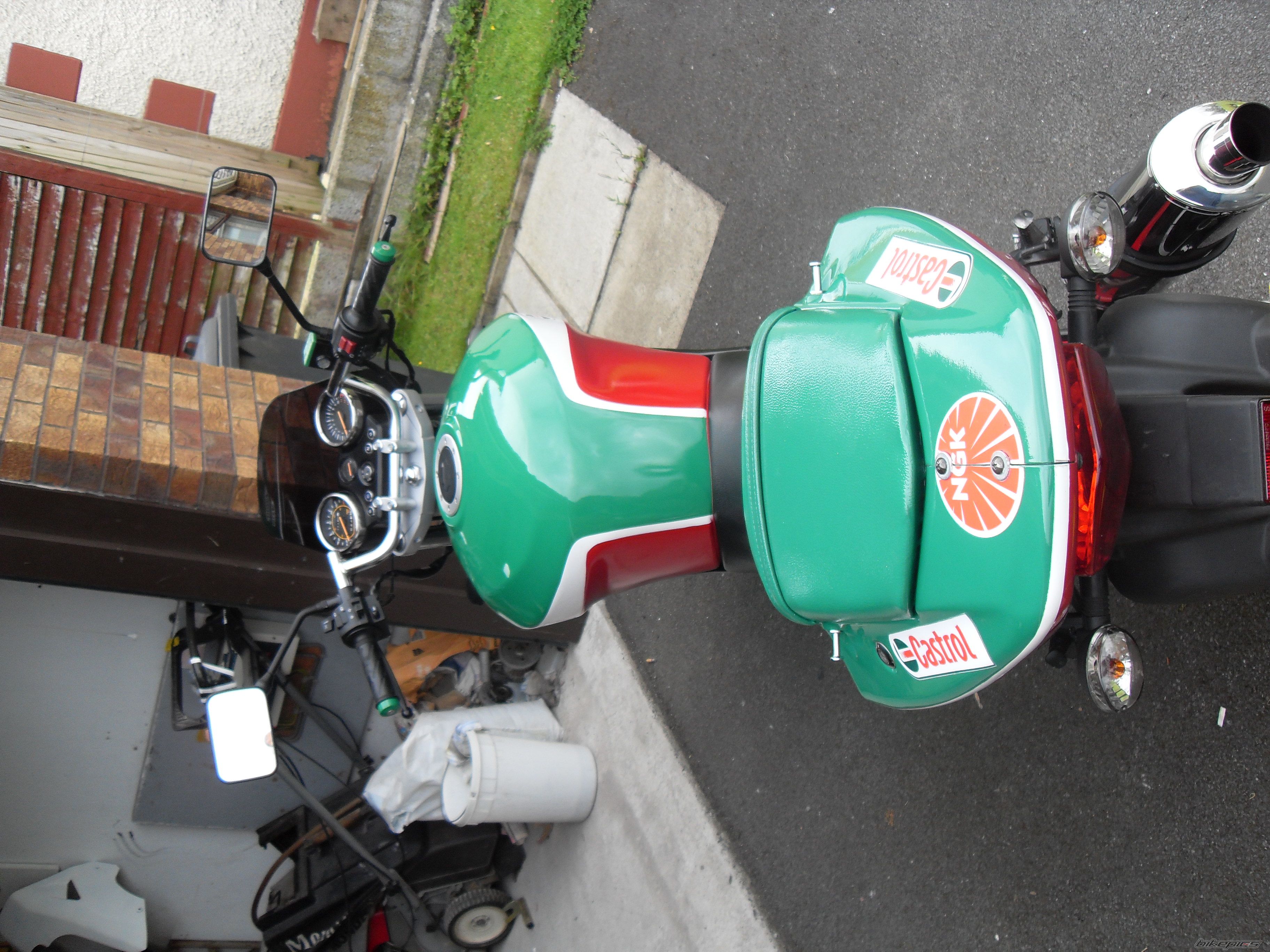 Bike Photo 1748943