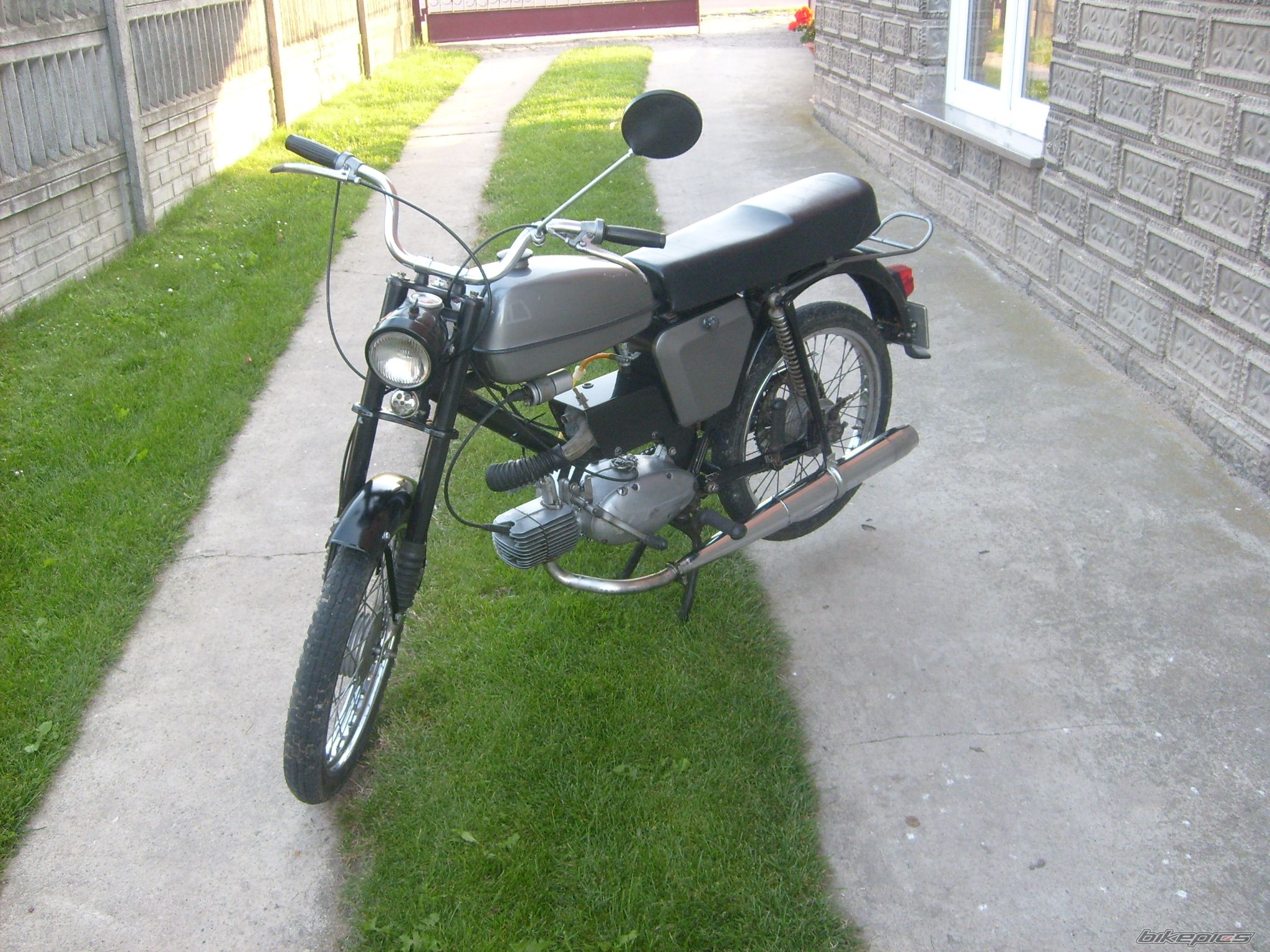 Bike Photo 1749321