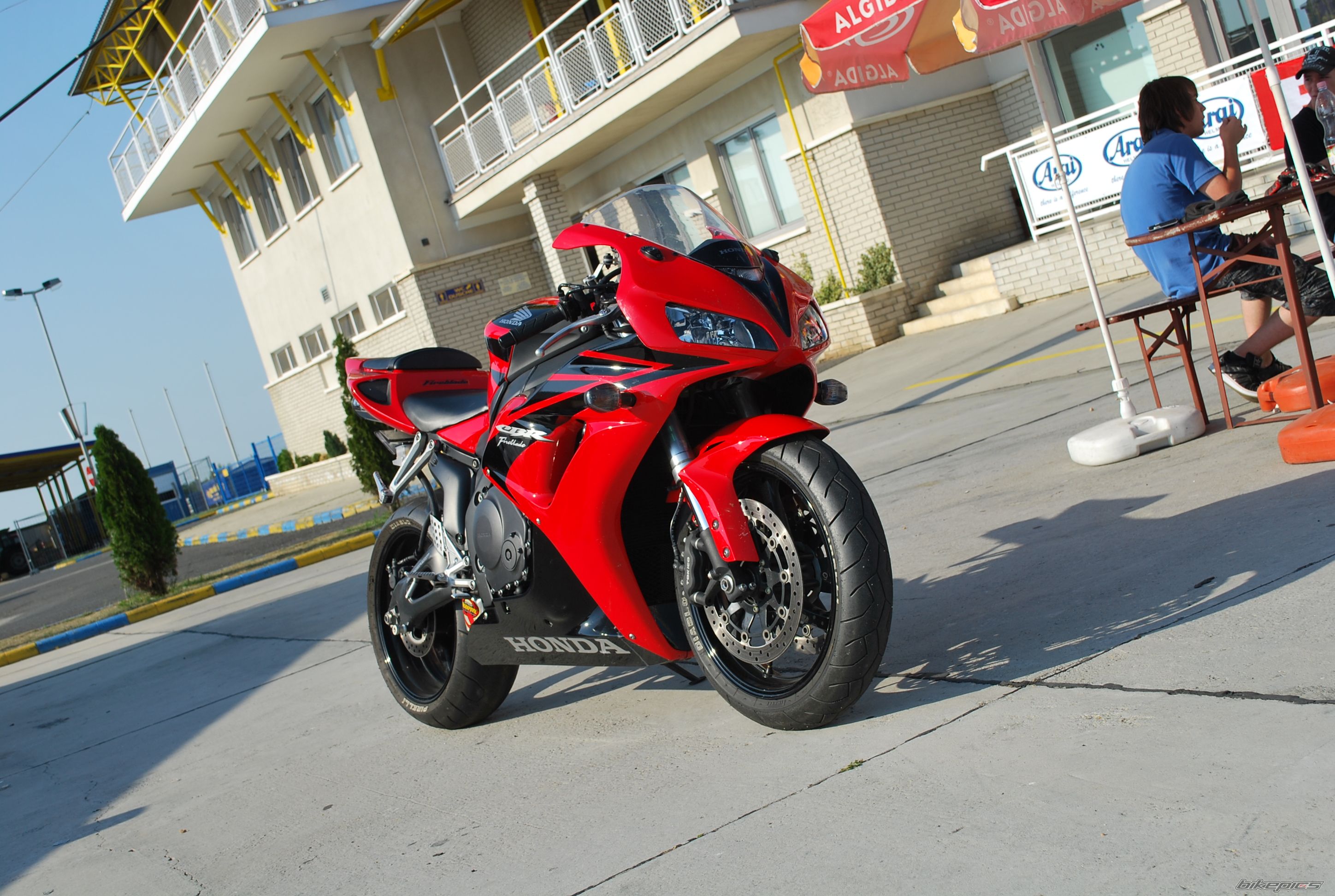 Bike Photo 1749640