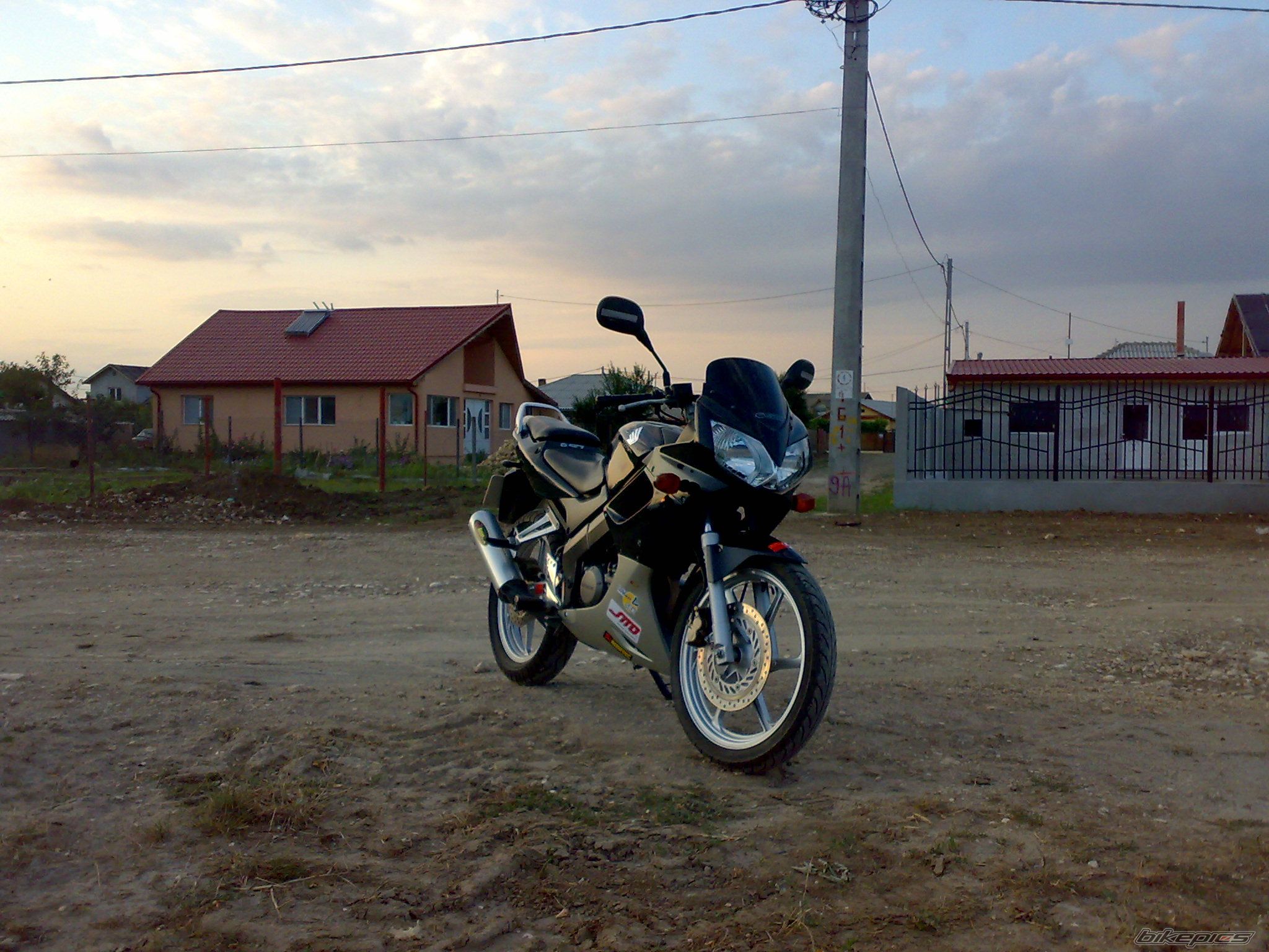 Bike Photo 1749978