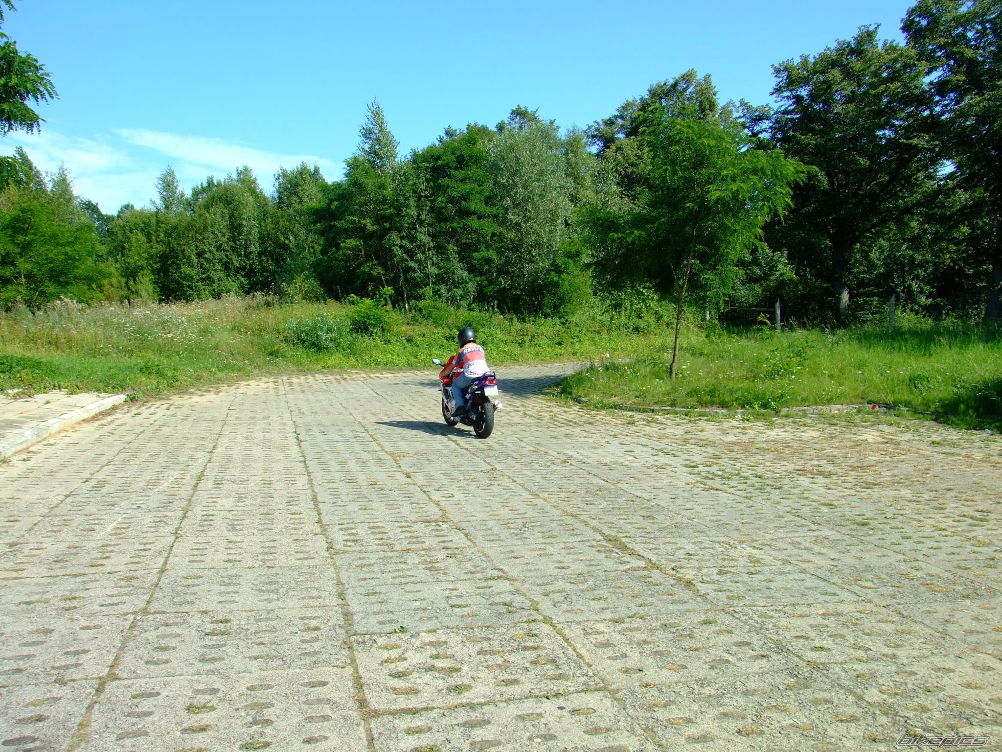 Photo 1750143