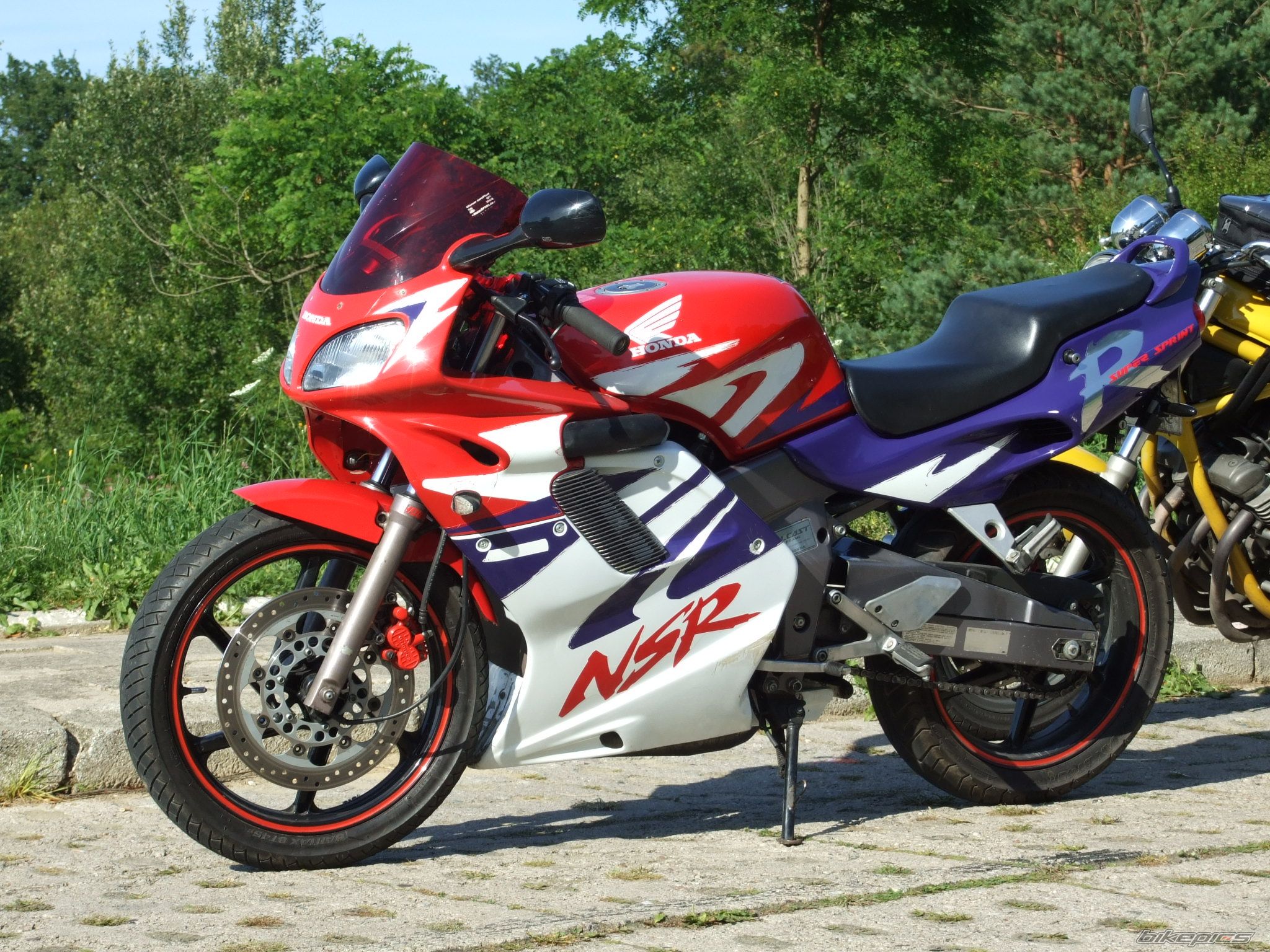 Bike Photo 1750188