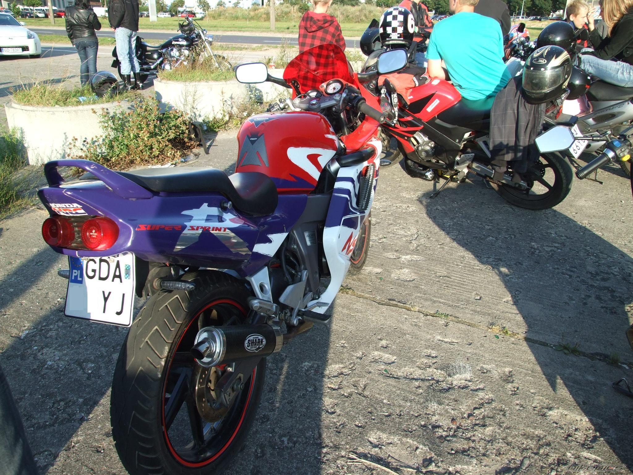 Photo 1750211