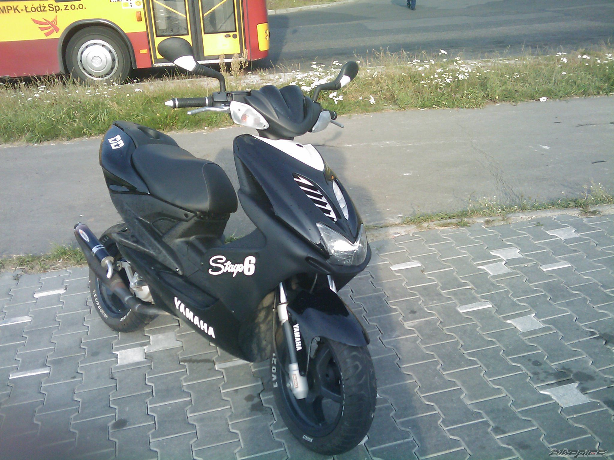 Bike Photo 1750989