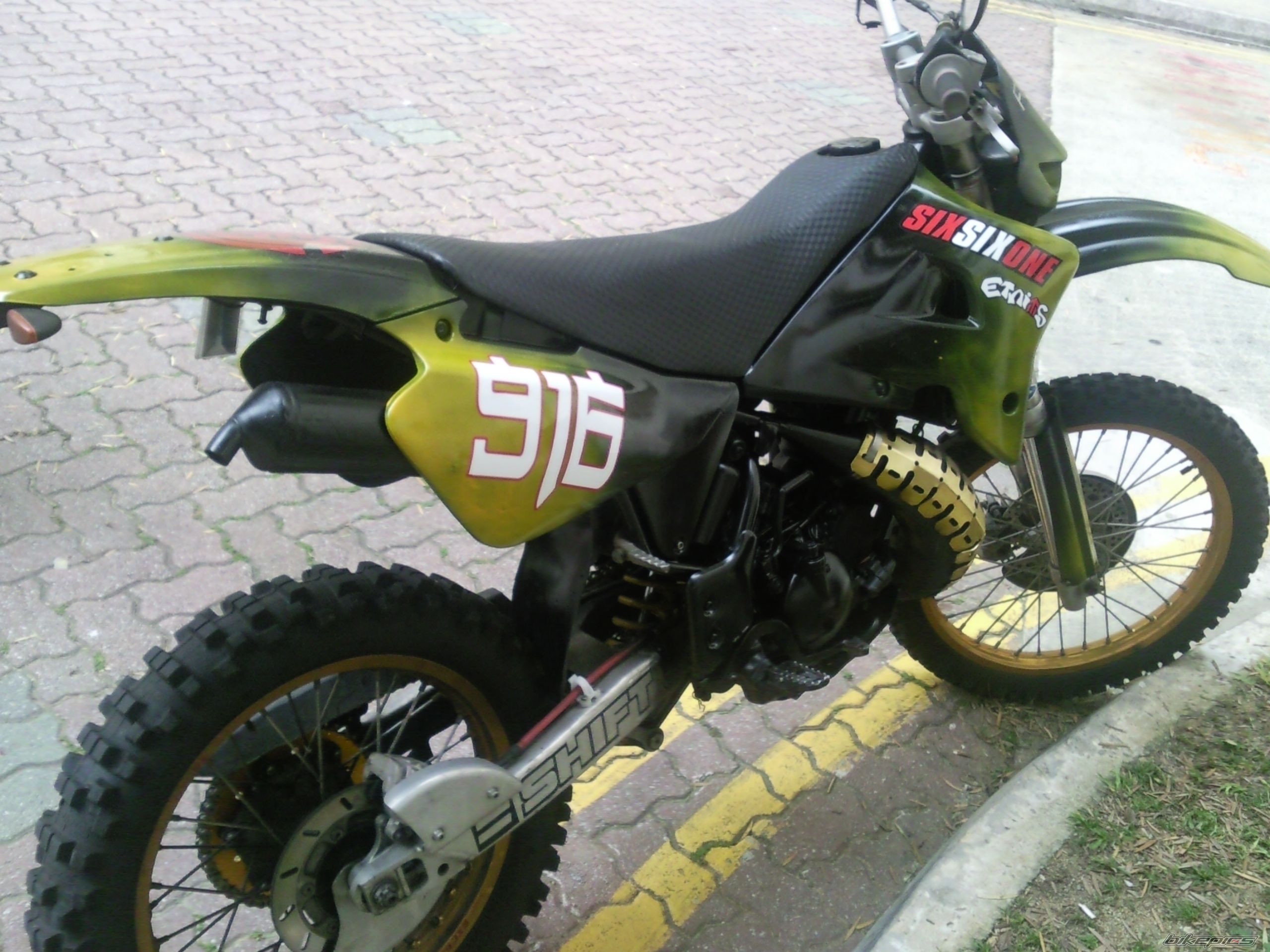 Photo 1753098