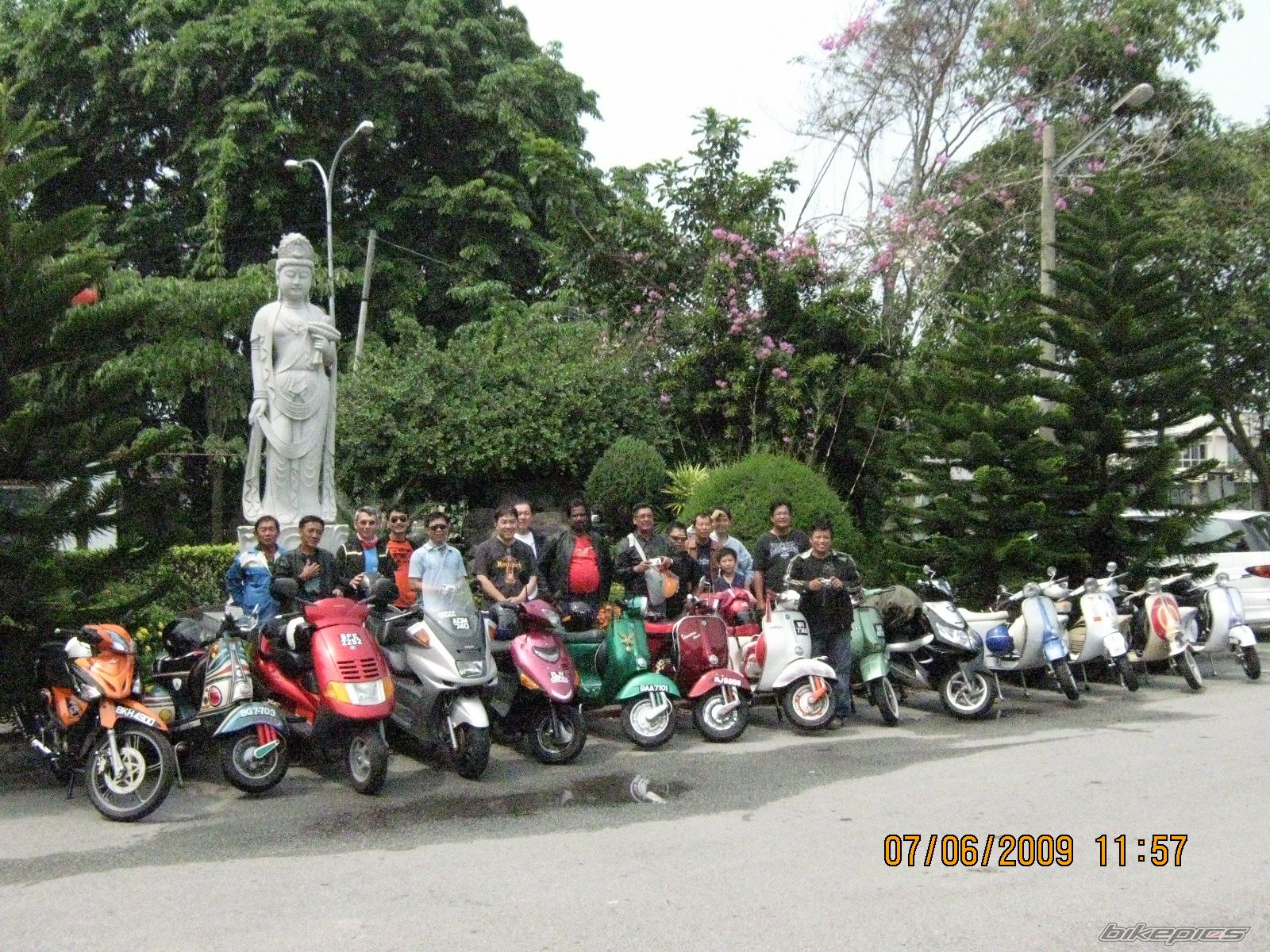 Bike Photo 1753360