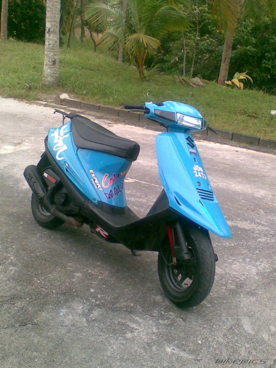 suzuki V100