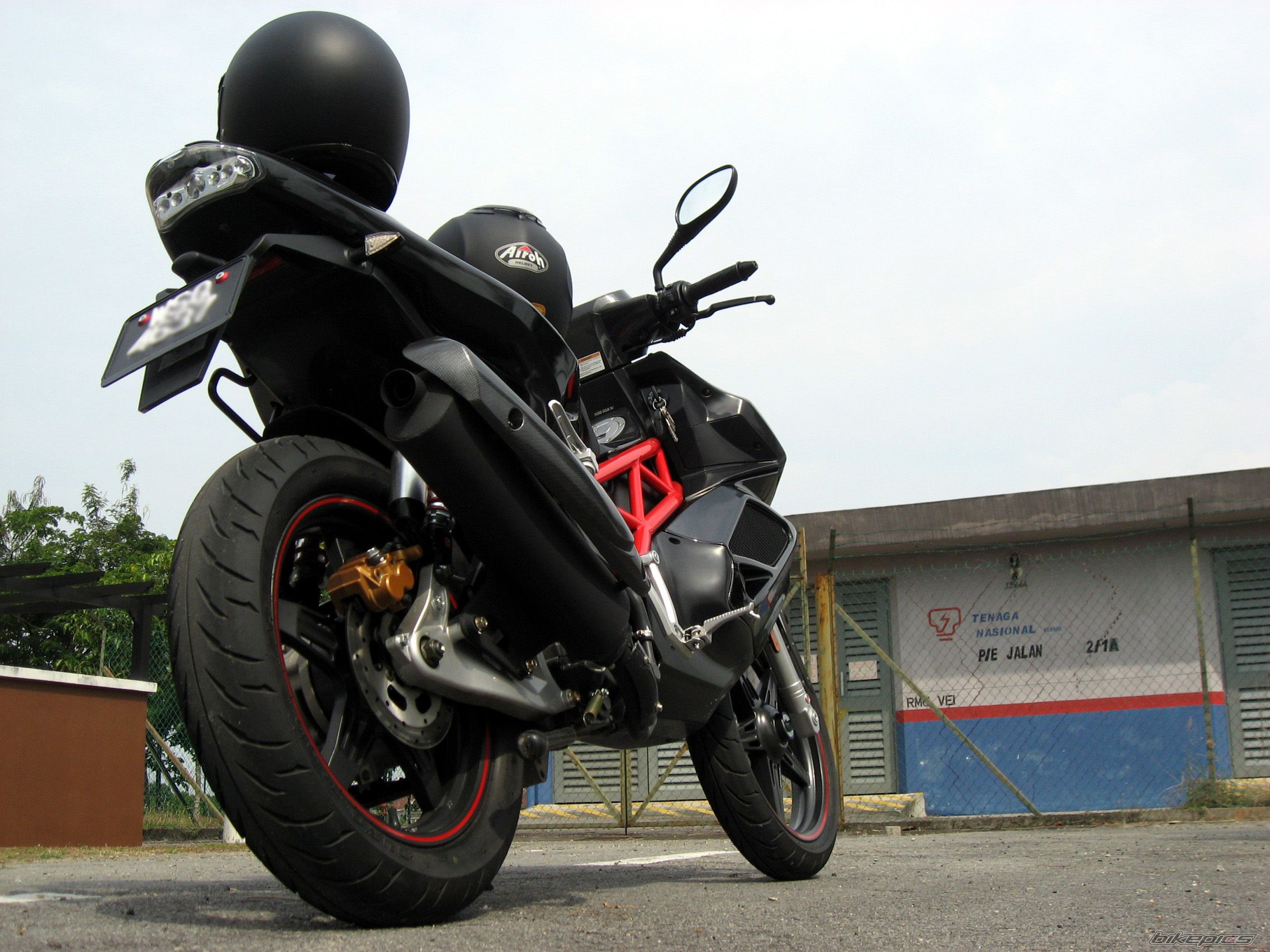 Bike Photo 1754190