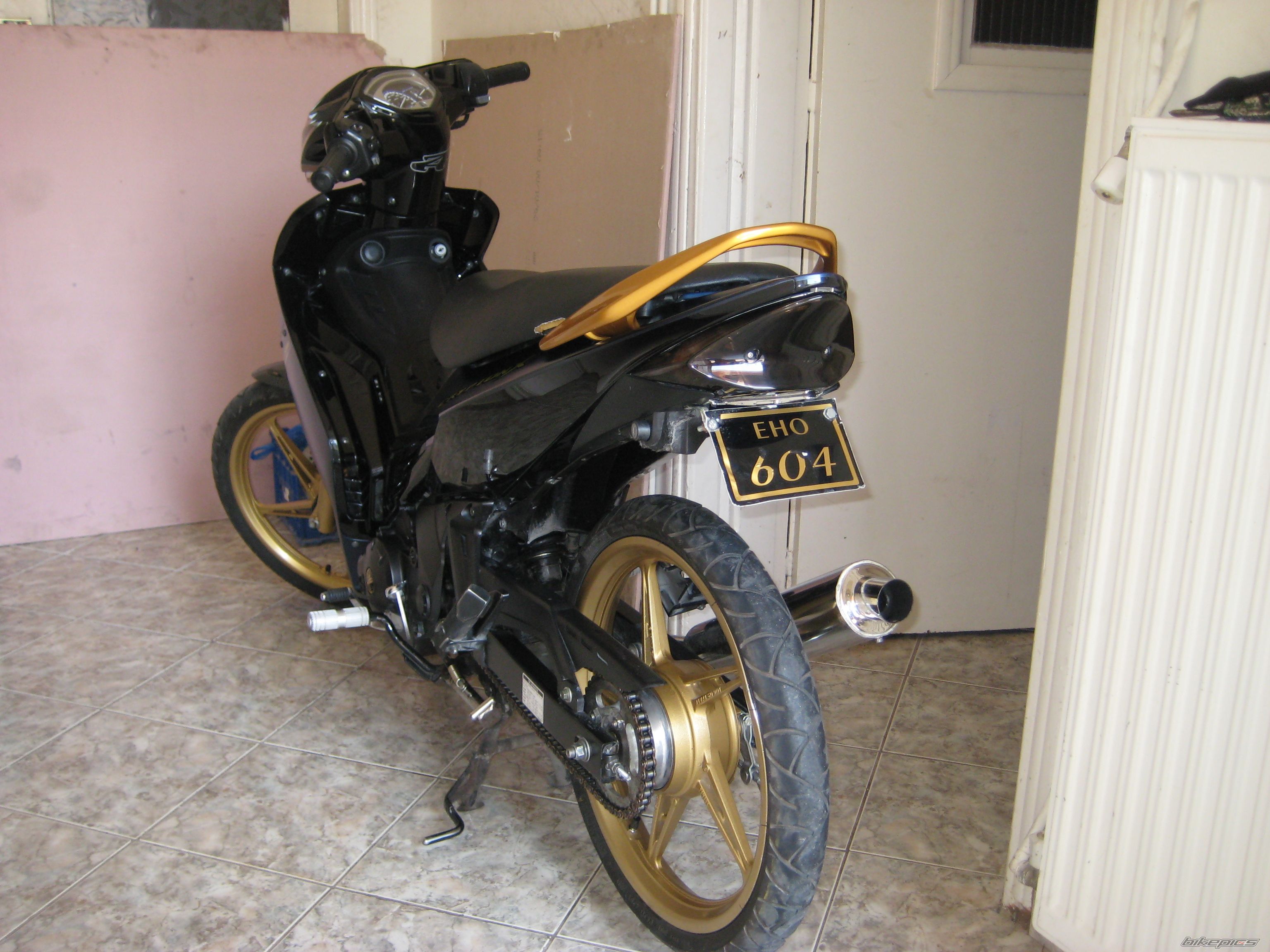 Bike Photo 1754896
