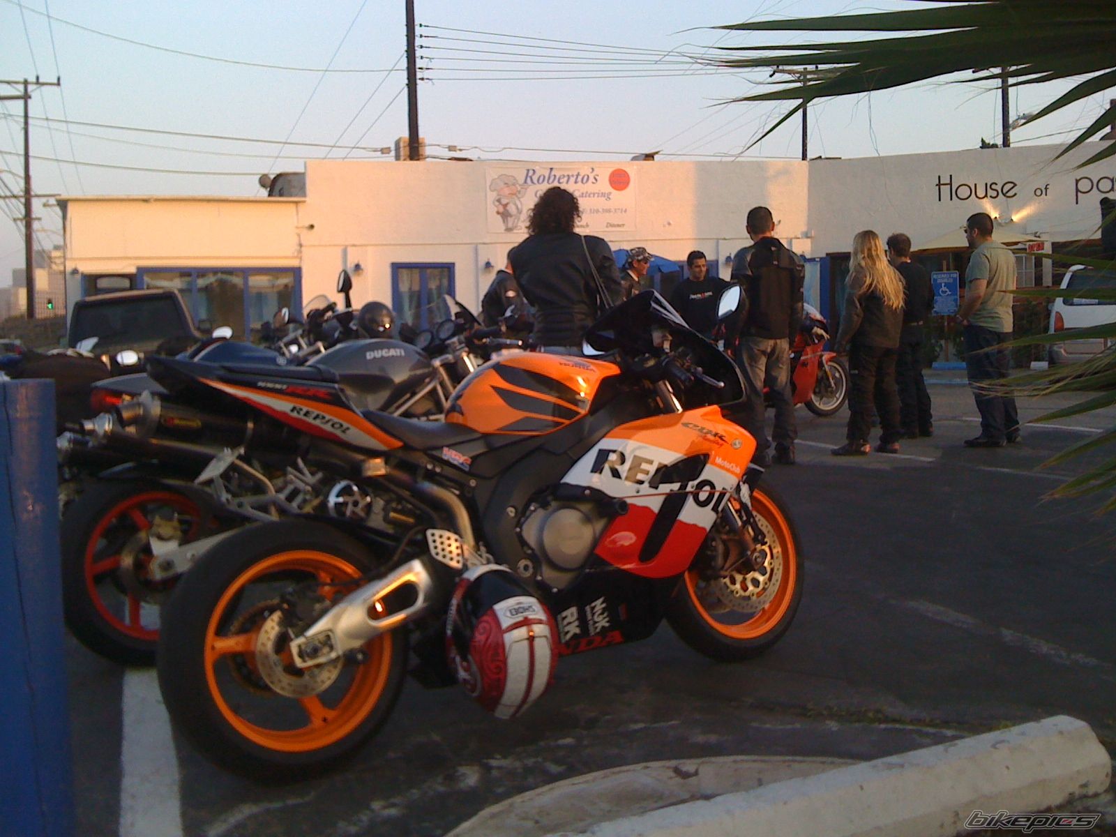 Photo 1756930