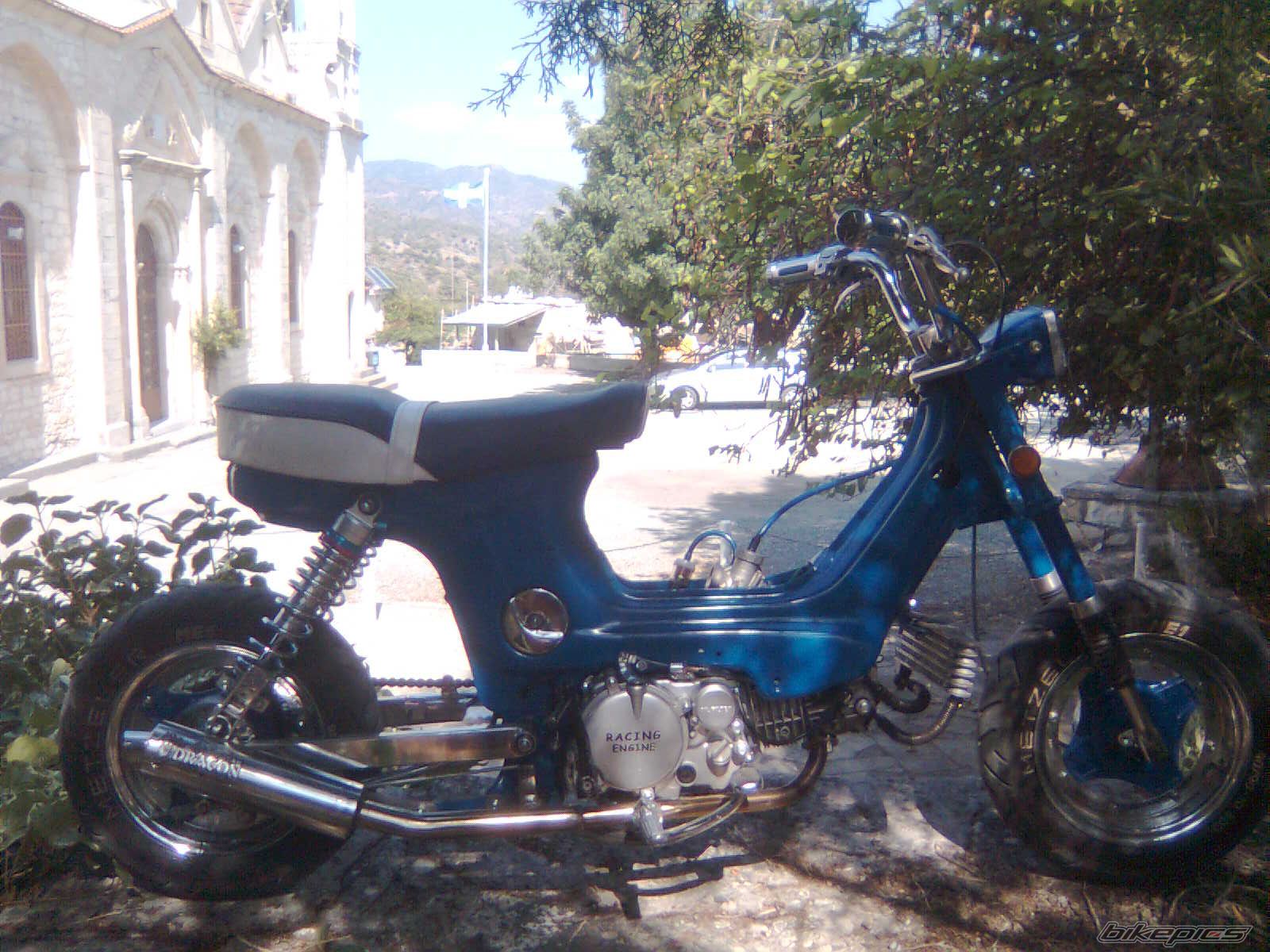 Photo 1758195