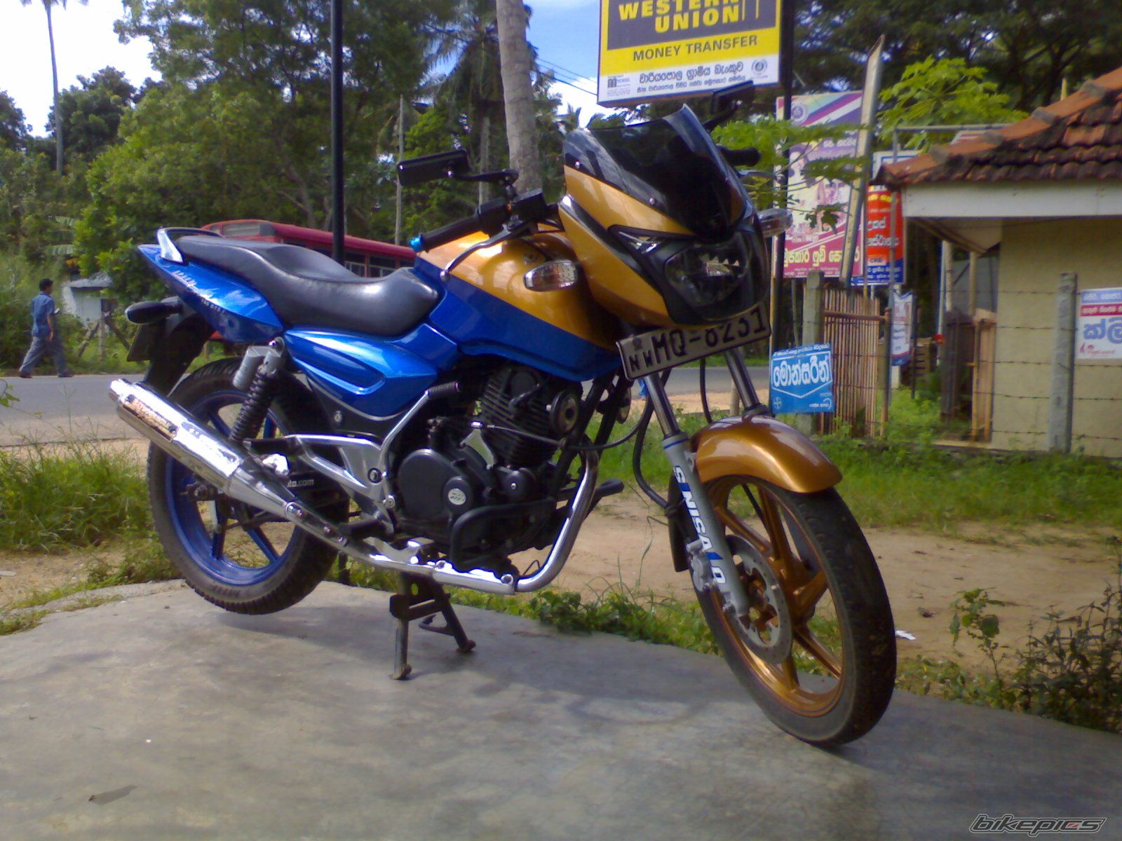 Bike Photo 1758360