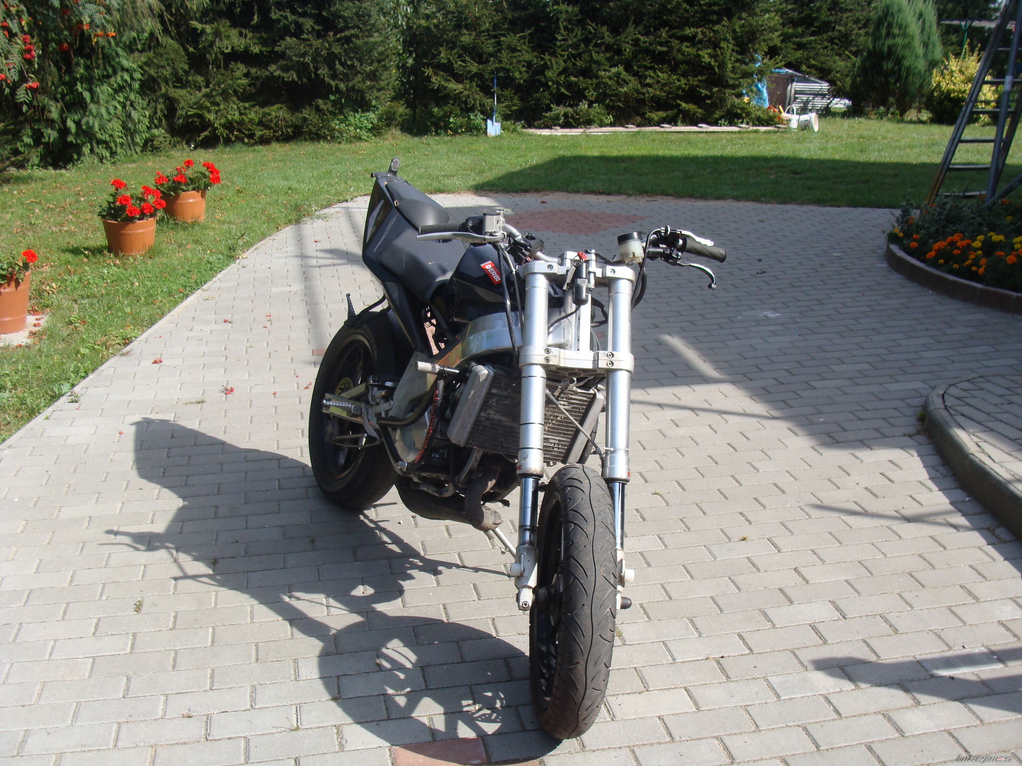 Photo 1758638