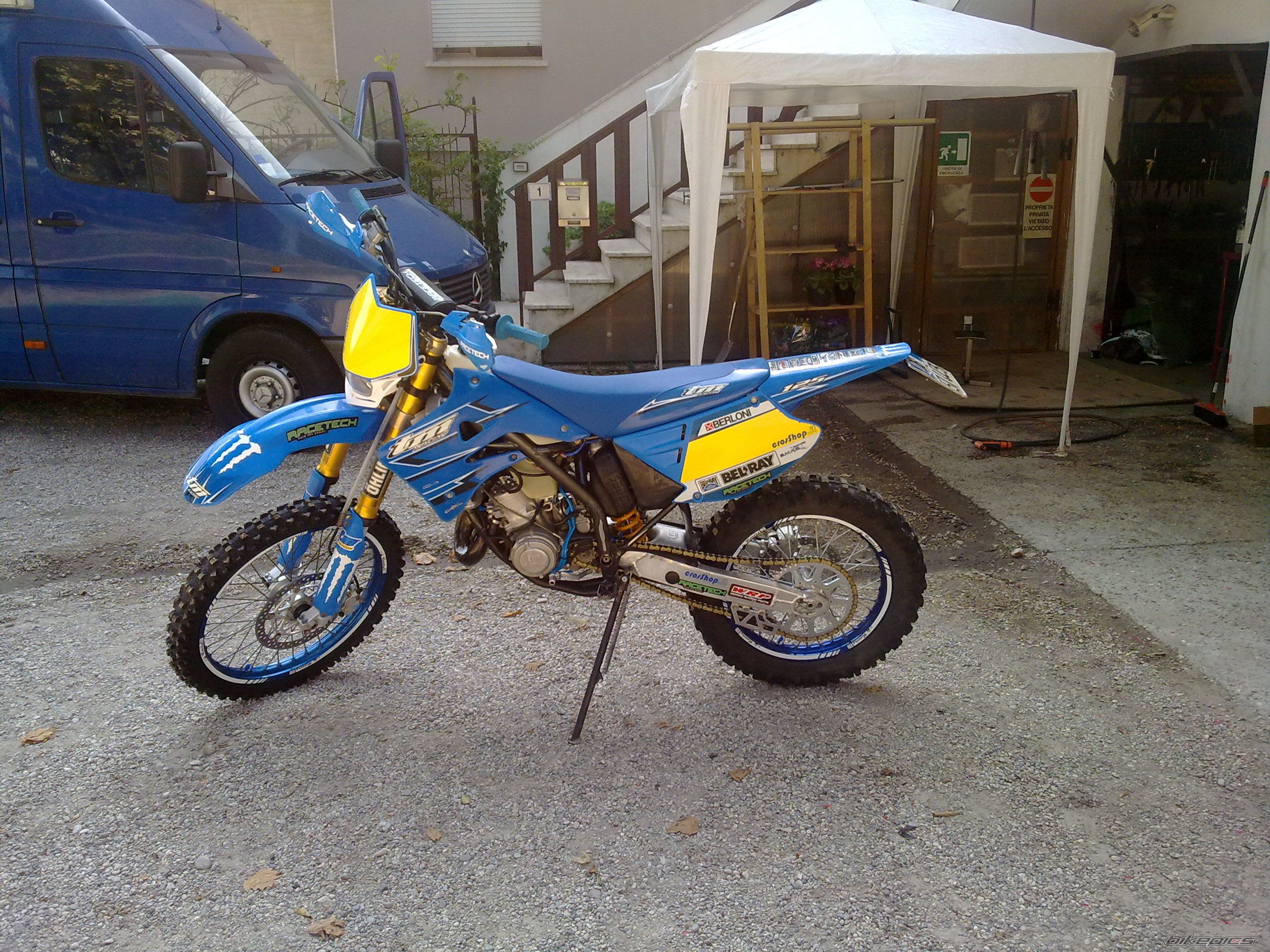 Photo 1758705