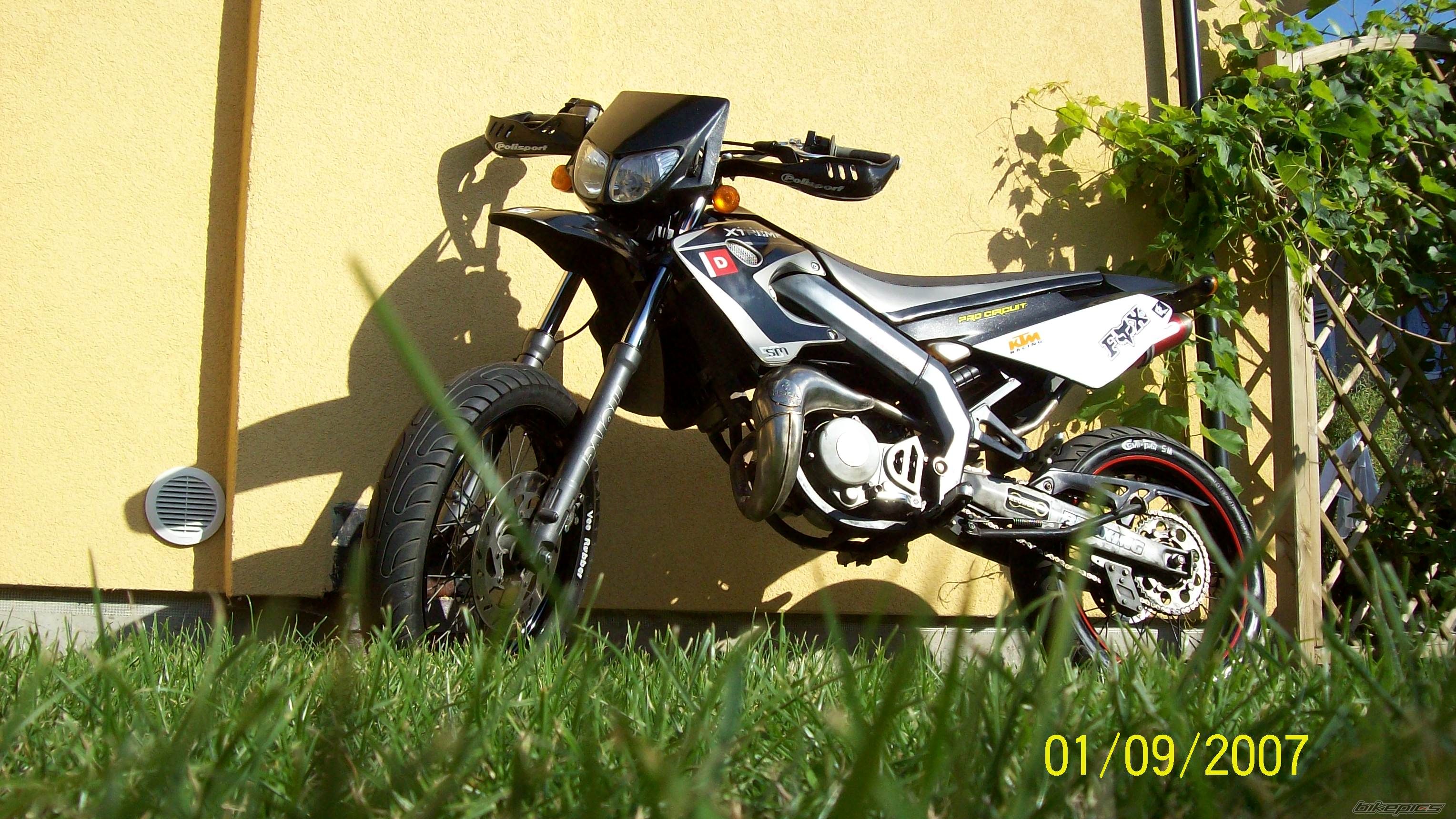 Photo 1758844