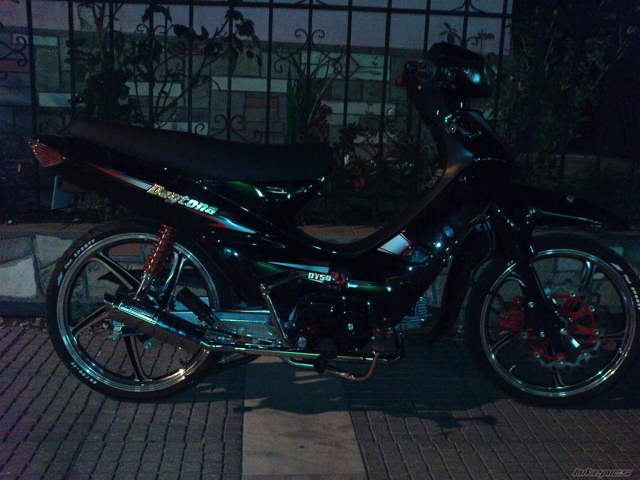 Photo 1775430