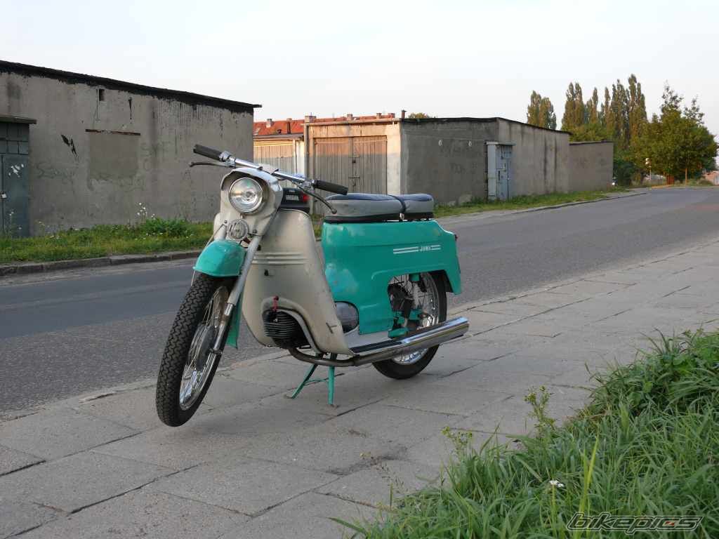 Photo 1776098