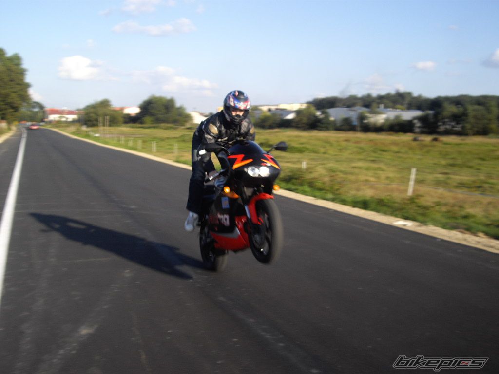 Photo 1776196