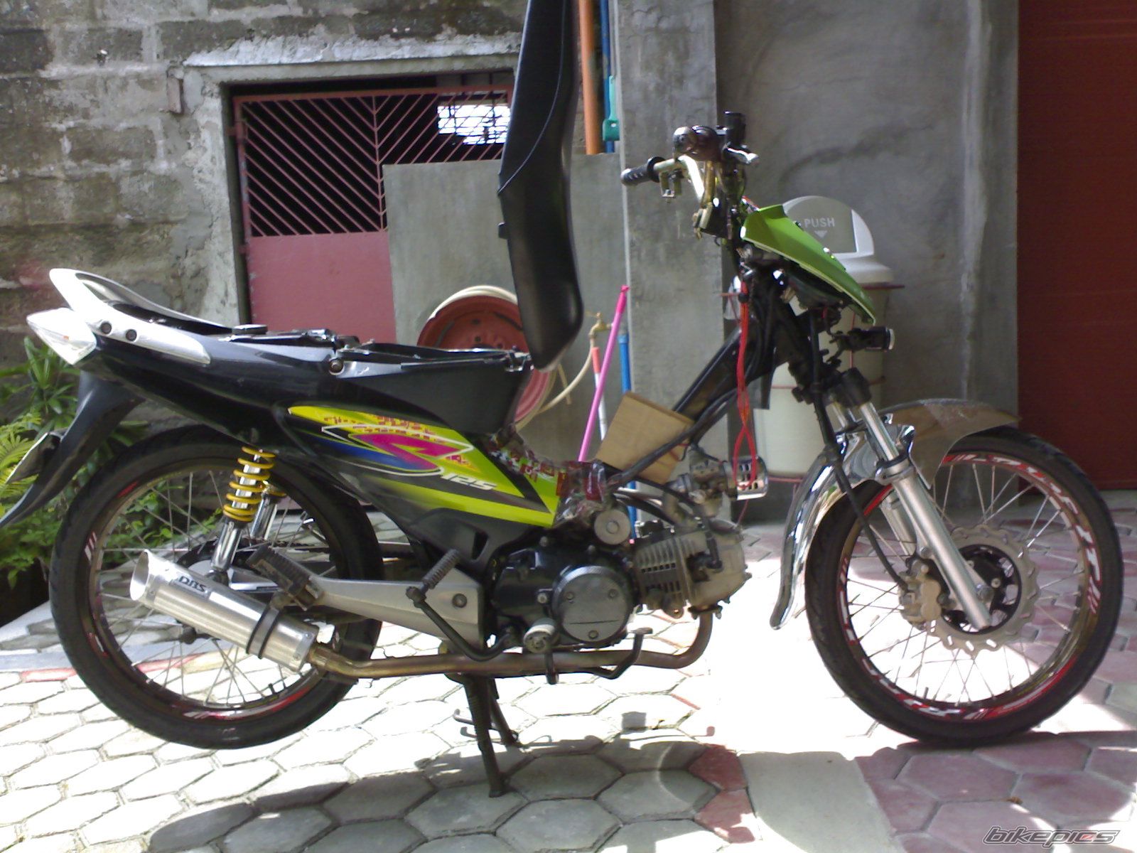 Photo 1776265
