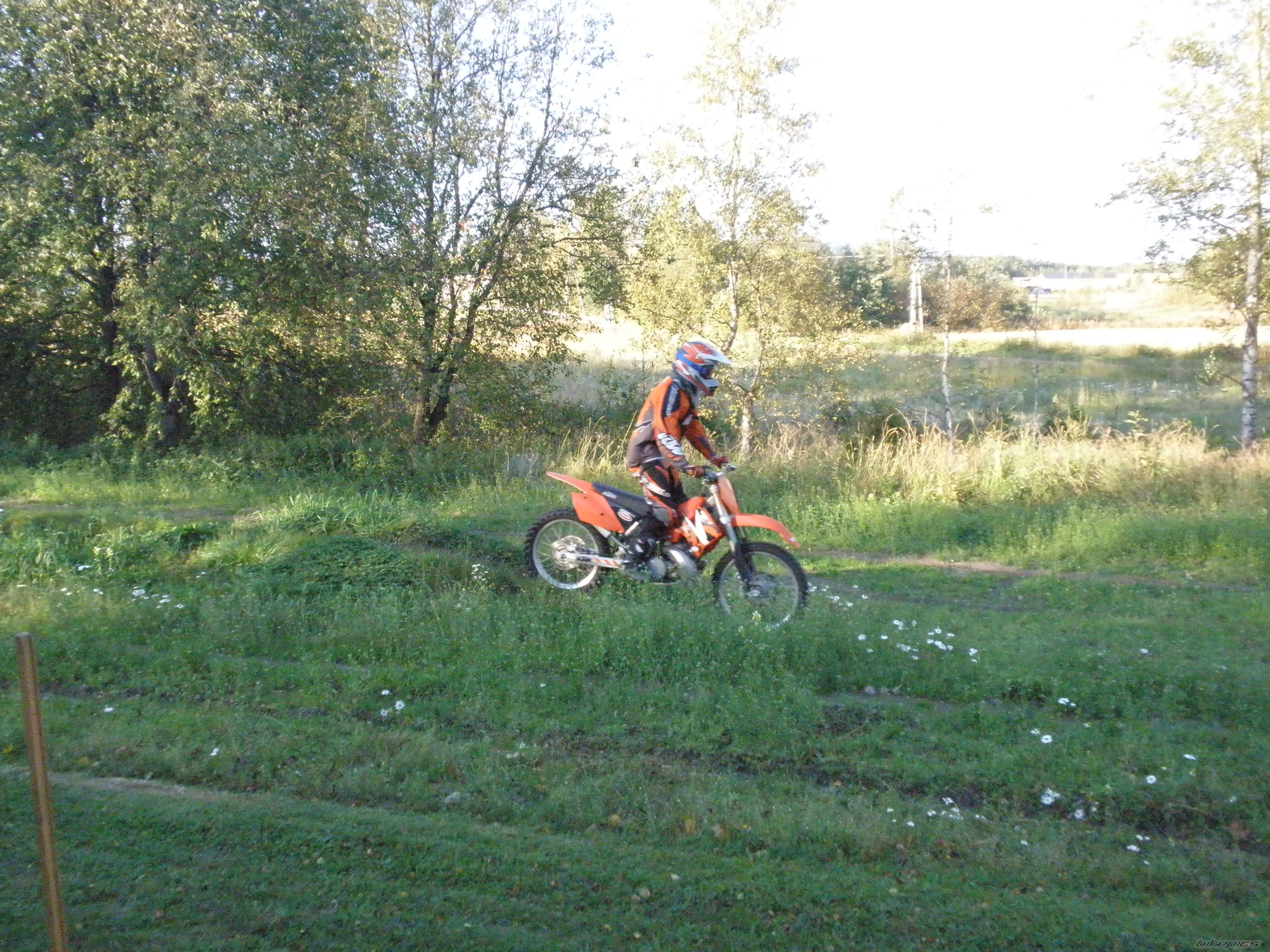 Photo 1776360