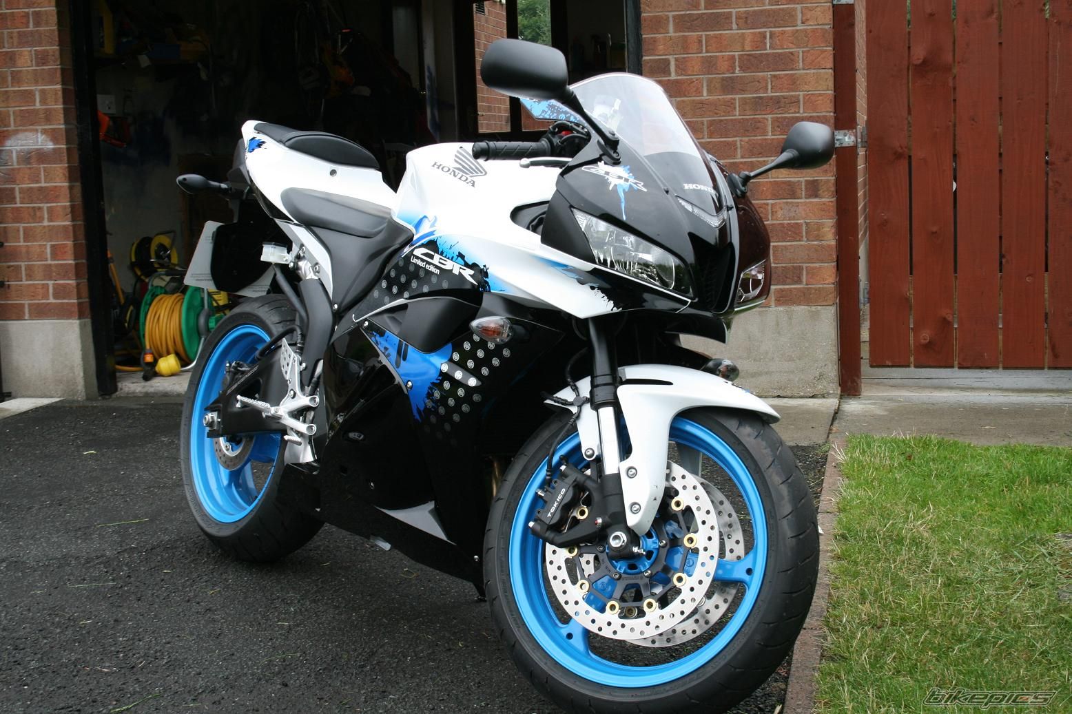 Photo 1777367