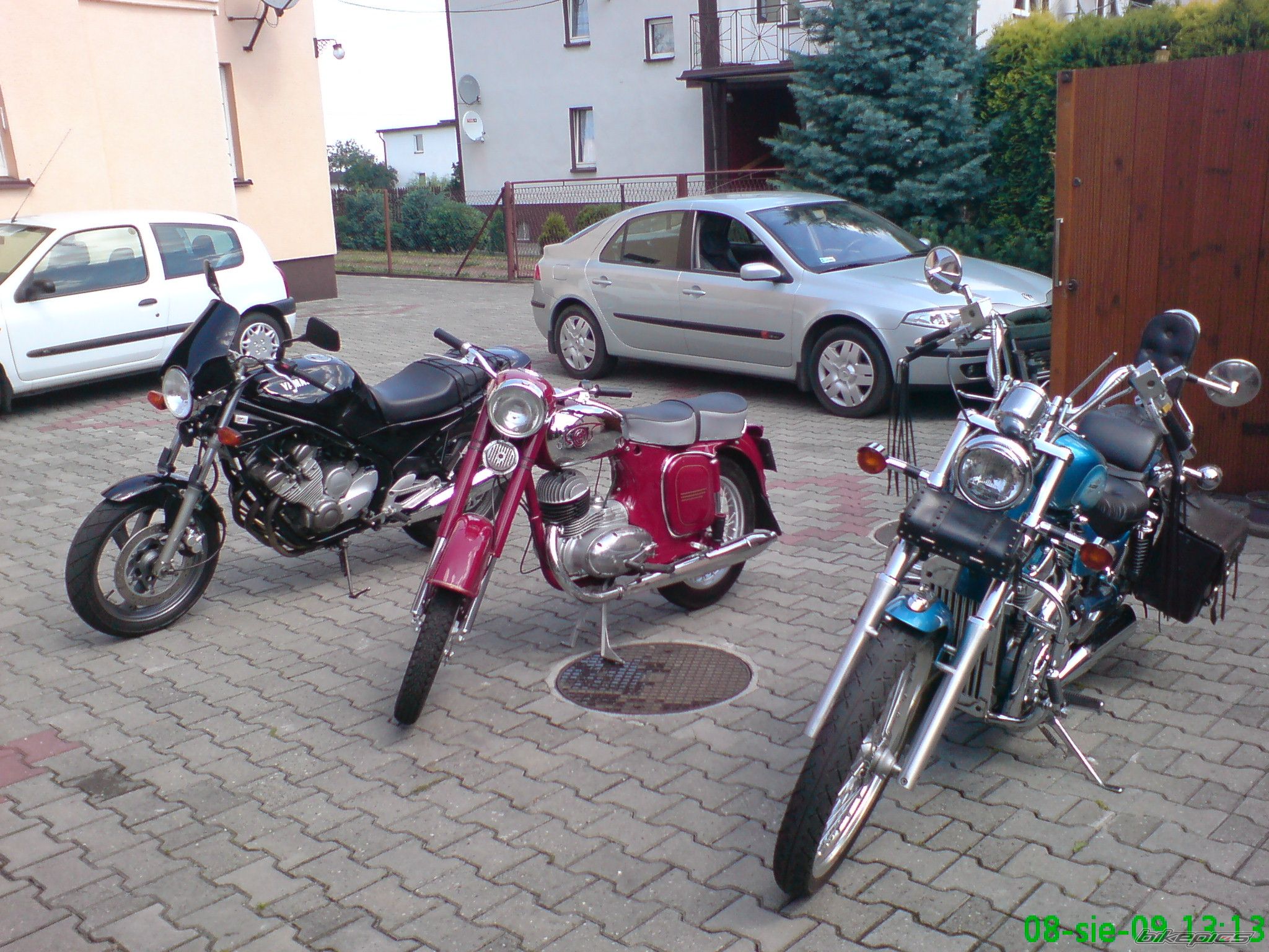 Photo 1777585