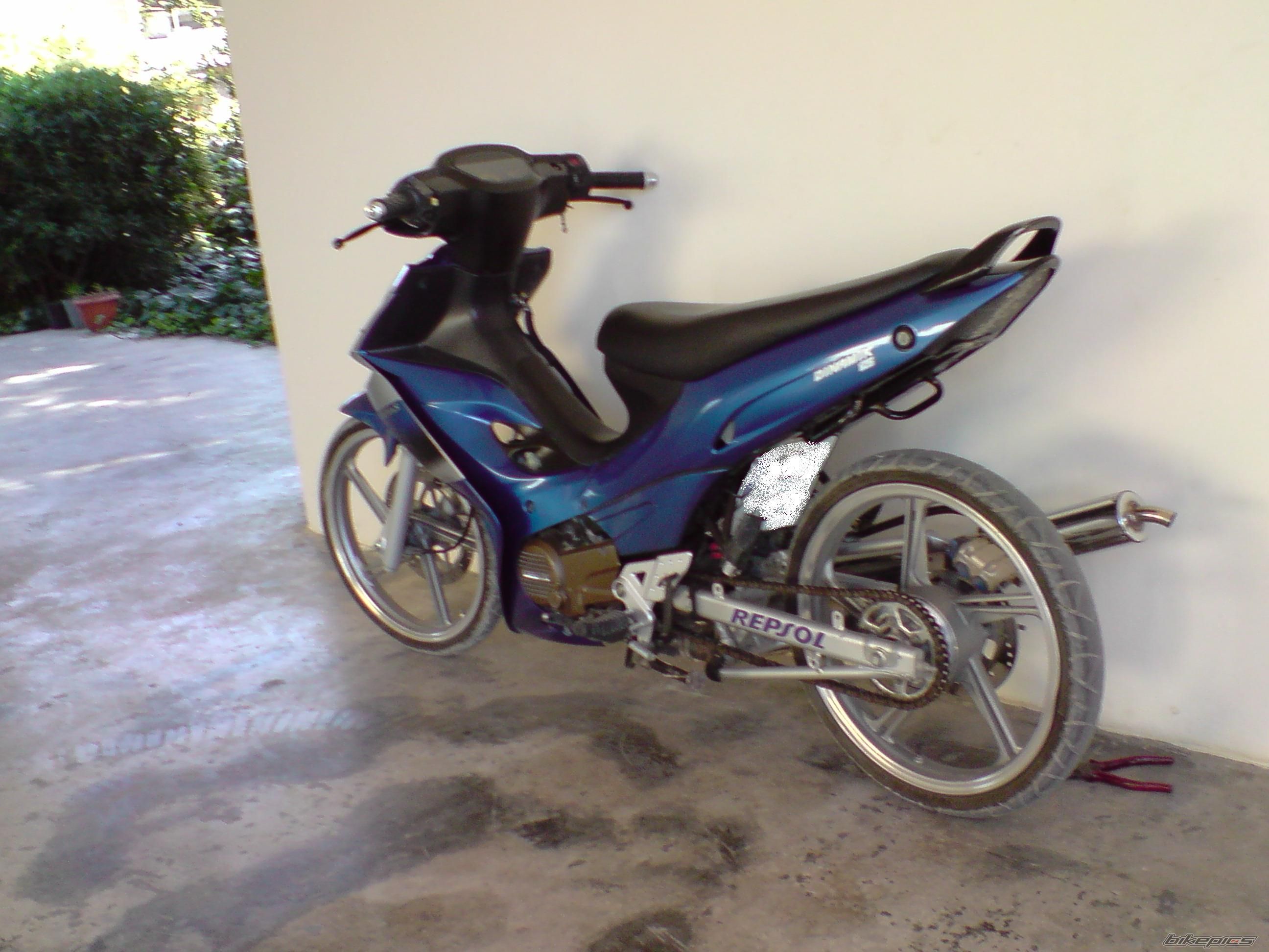 Photo 1779907