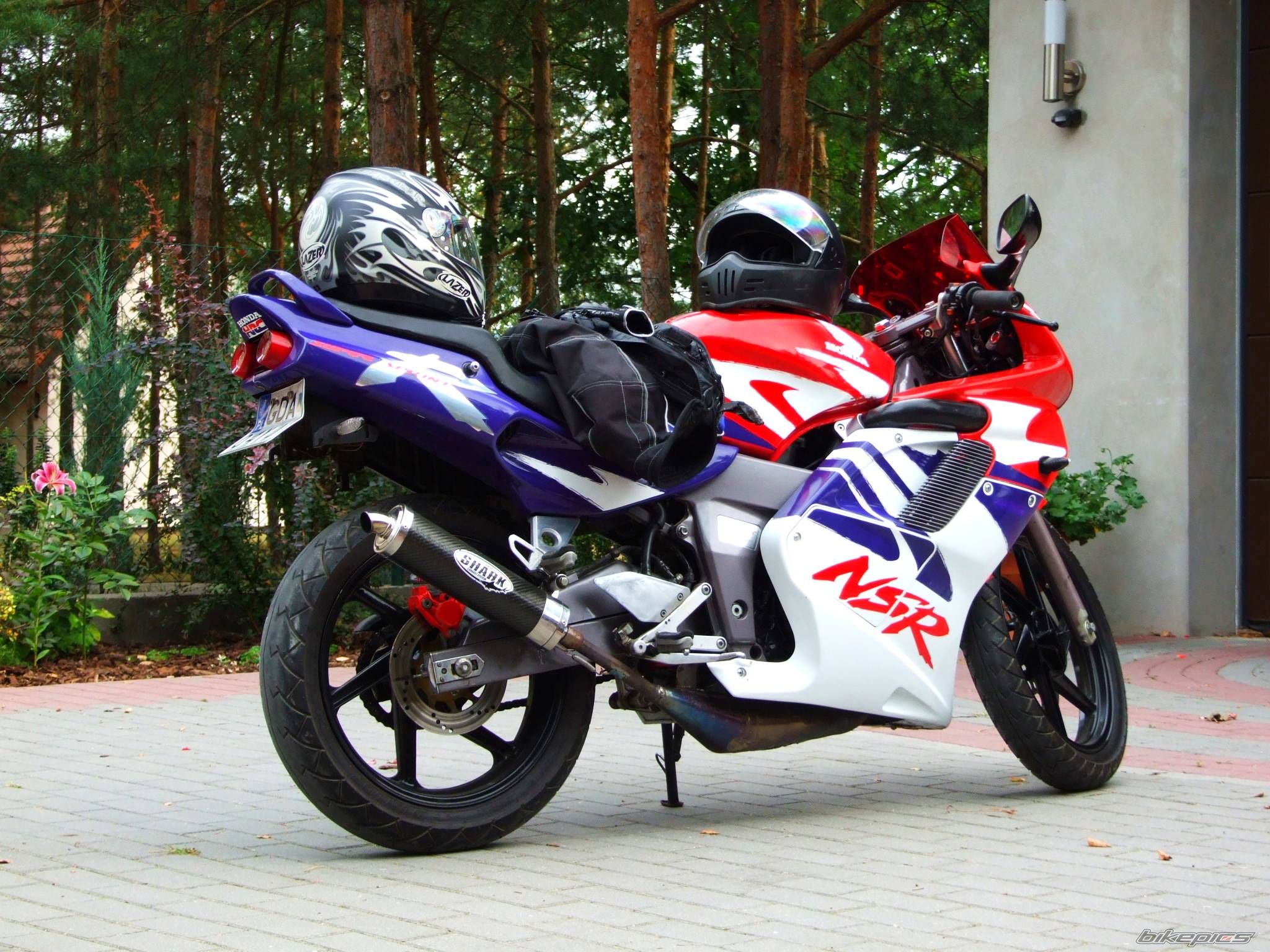 Photo 1781764