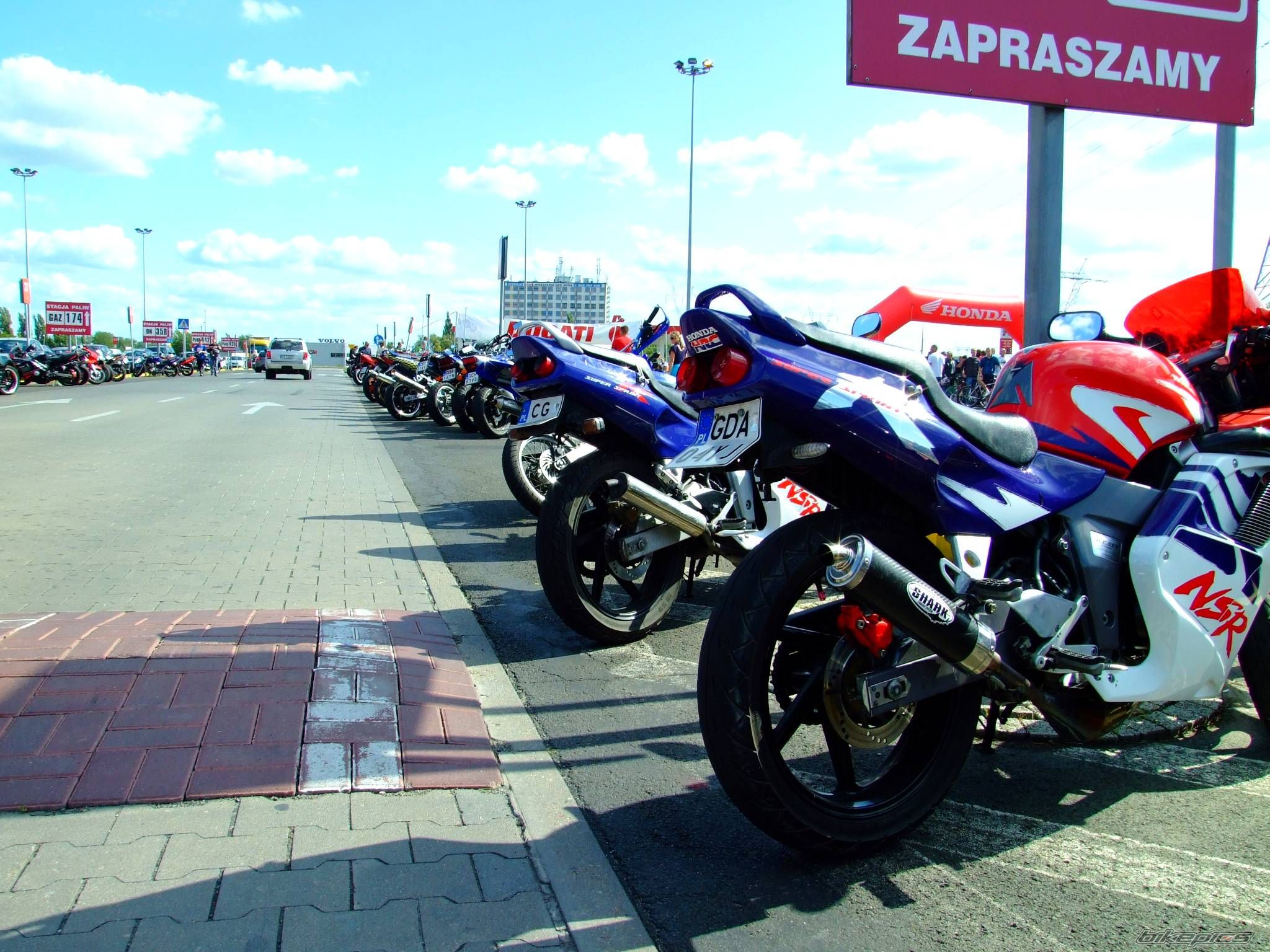 Photo 1781772