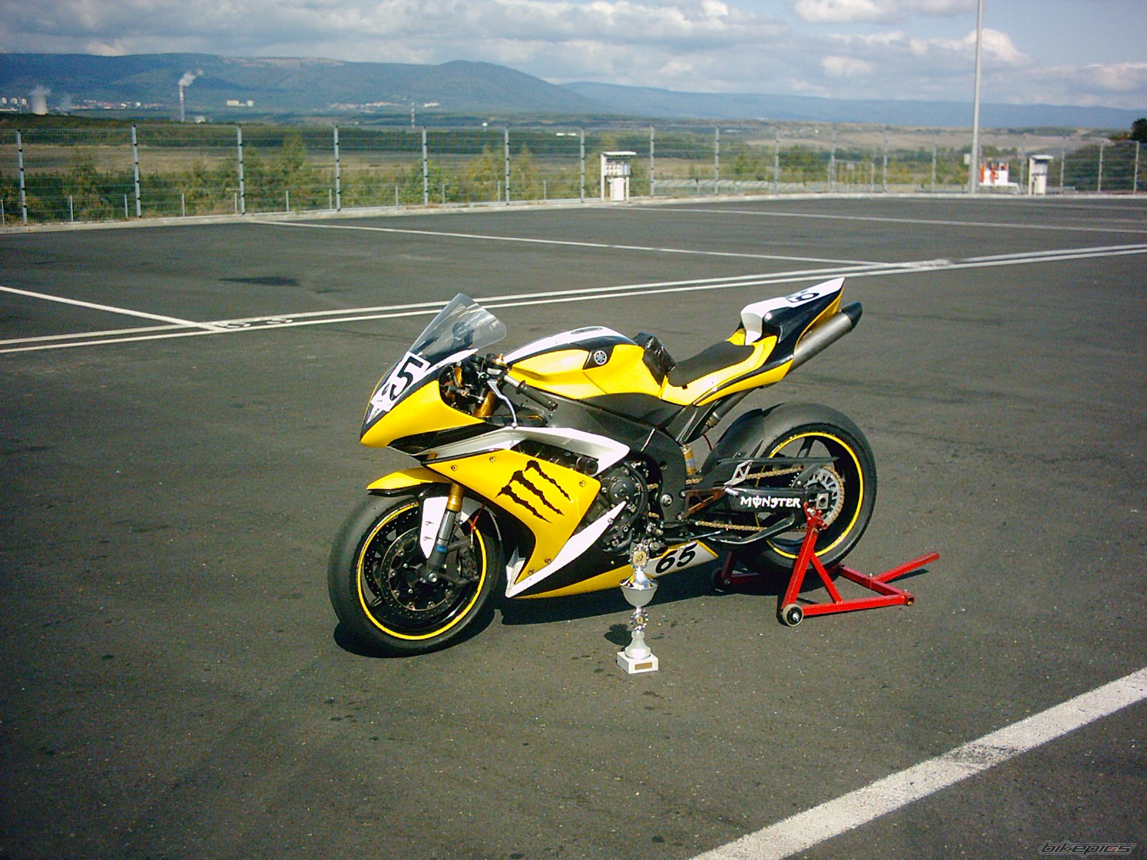 Photo 1781891