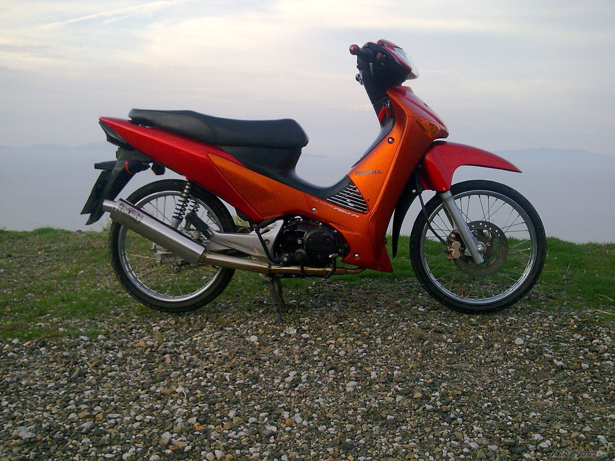Photo 1782603