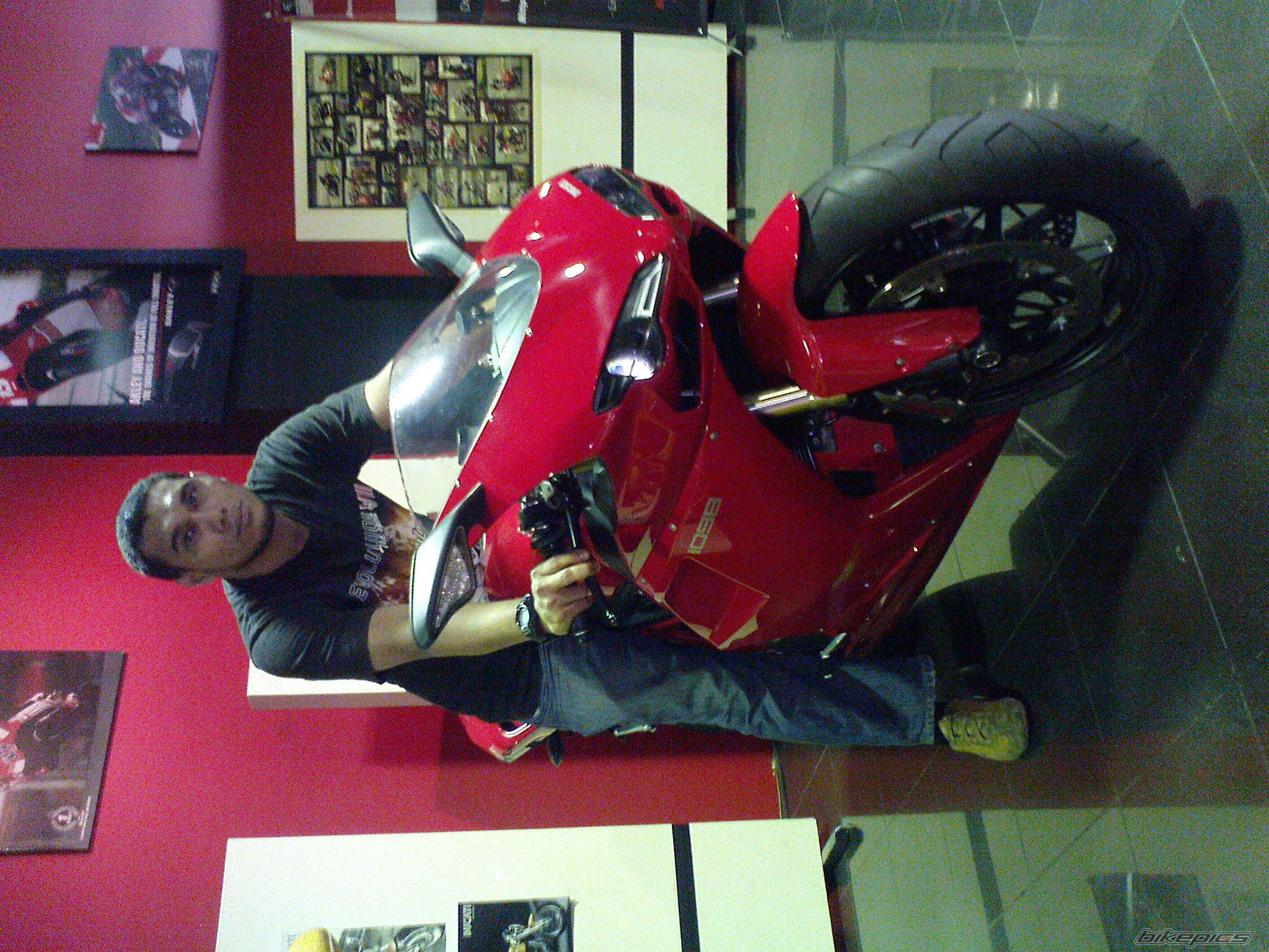 Photo 1782879